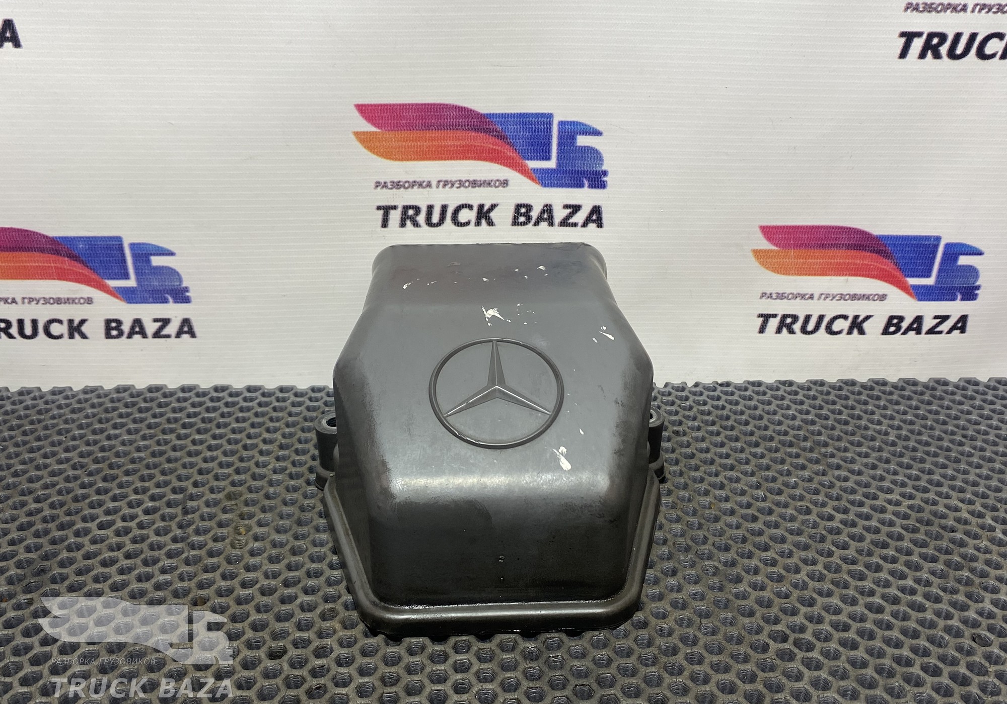 A4570100930 Крышка ГБЦ клапанная для Mercedes-Benz Axor