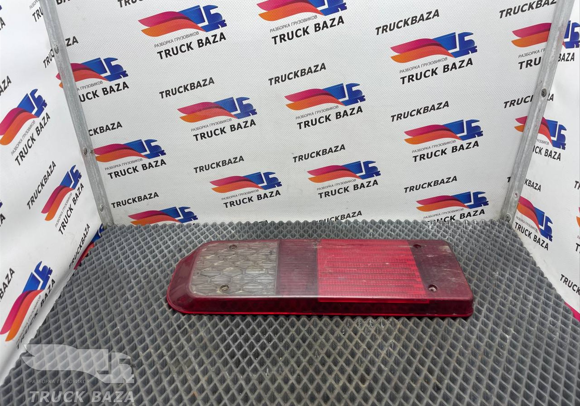 0100020200 Стекло фонаря заднего для Ford F-MAX (с 2018)