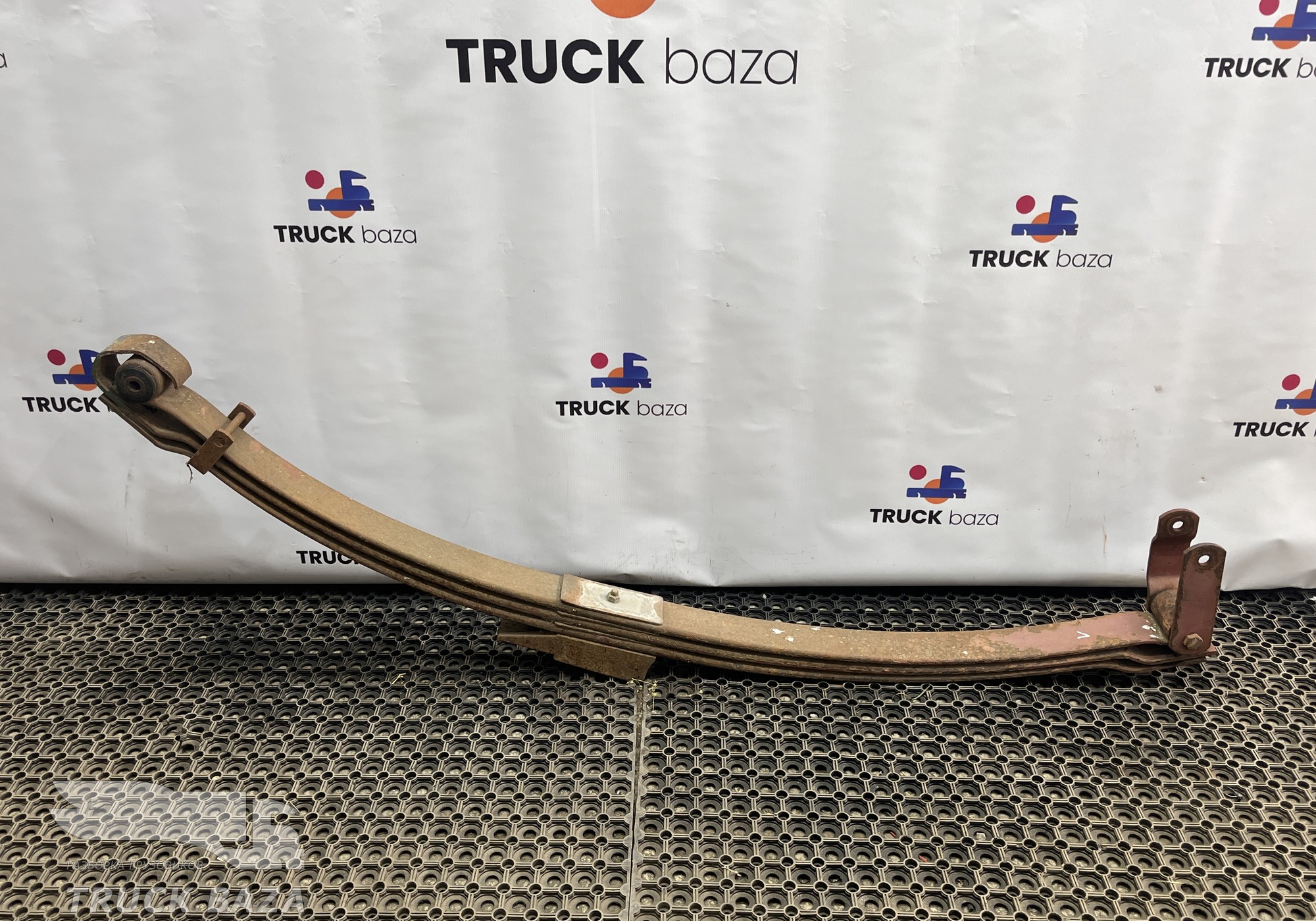 6753204702 Рессора передняя 3-х листовая для Mercedes-Benz Неопознанная модель