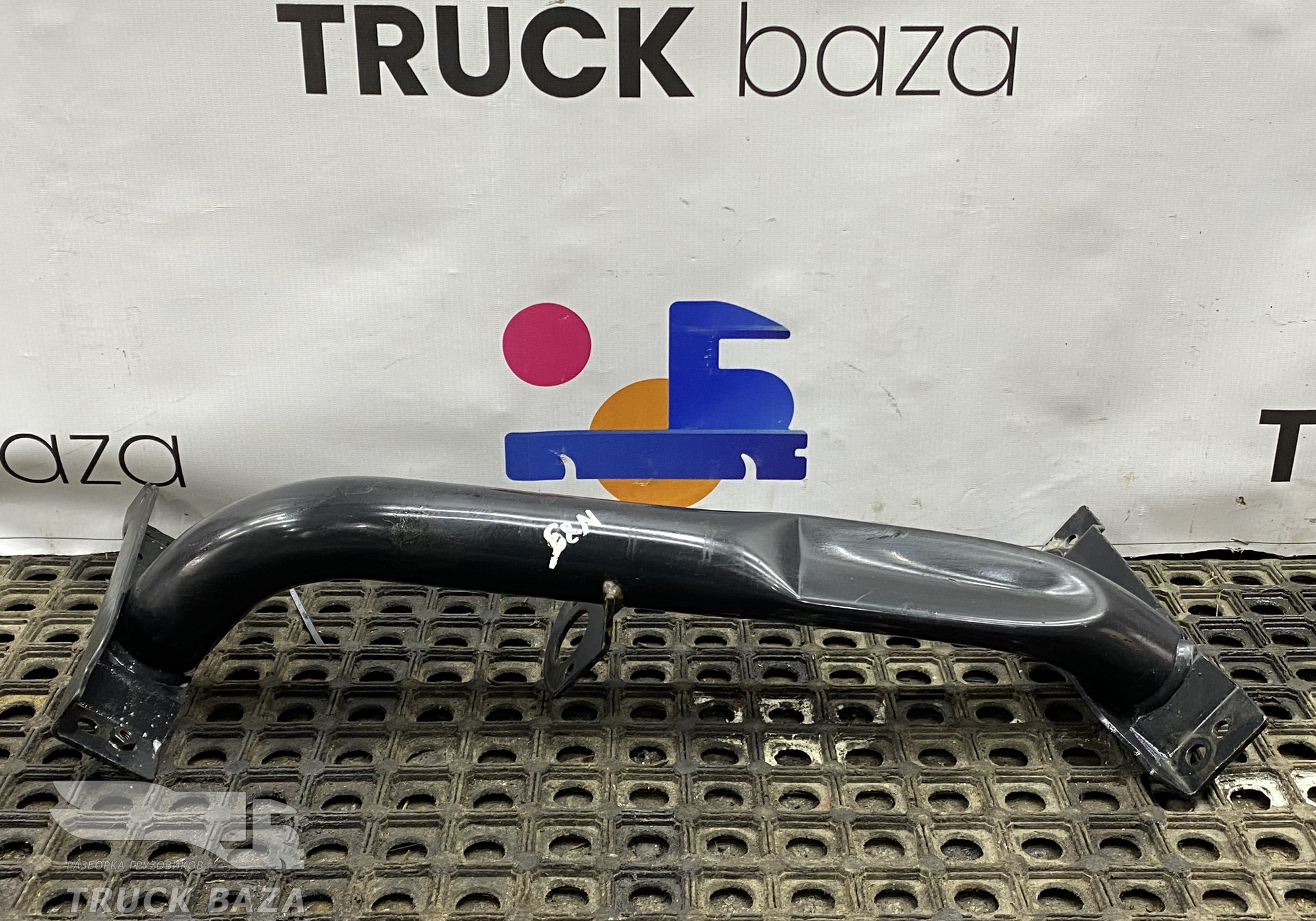 81615405075 Кронштейн подножки левый для Man TGX