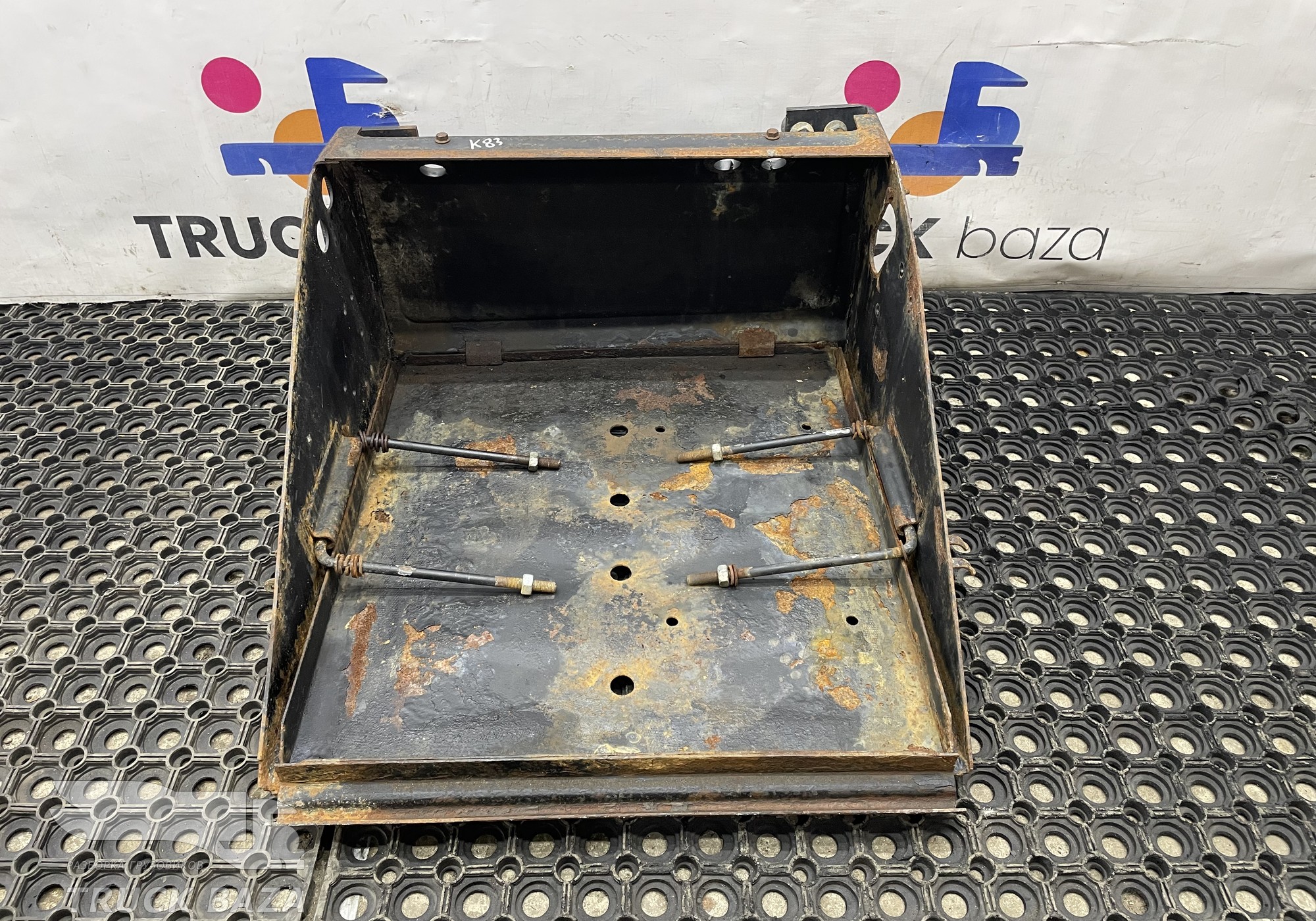 65203703058 Ящик АКБ для КАМАЗ 5490 (с 2013)