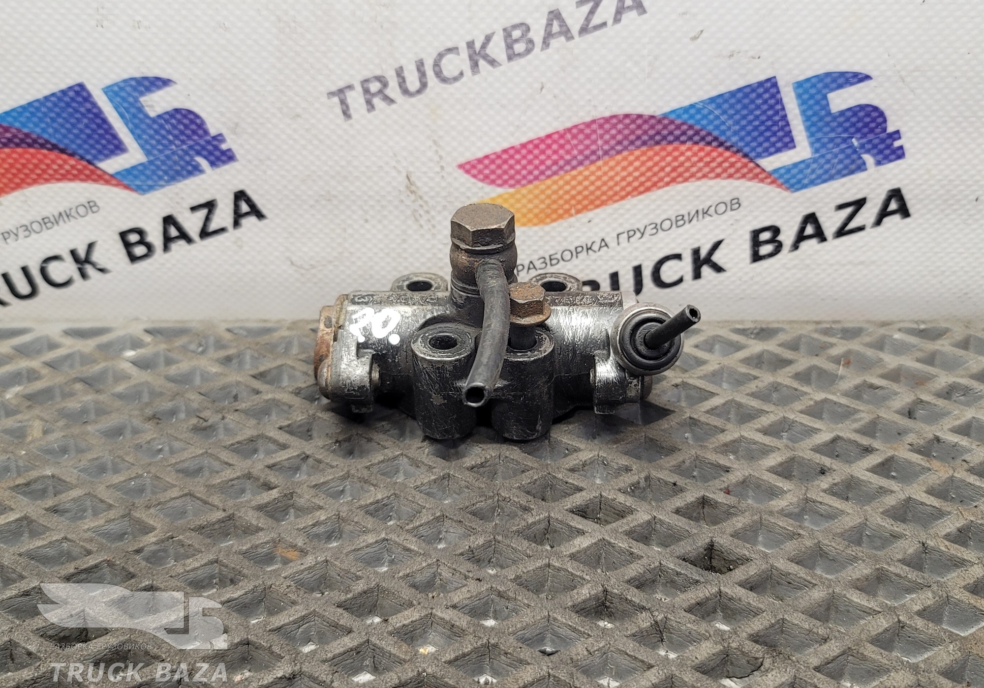 20775173 Клапан ускорительный МКПП VT2214B для Volvo FH 2 (с 2002 по 2008)