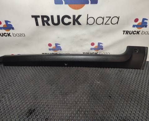 9406981762 Накладка лобового стекла правая для Mercedes-Benz Axor