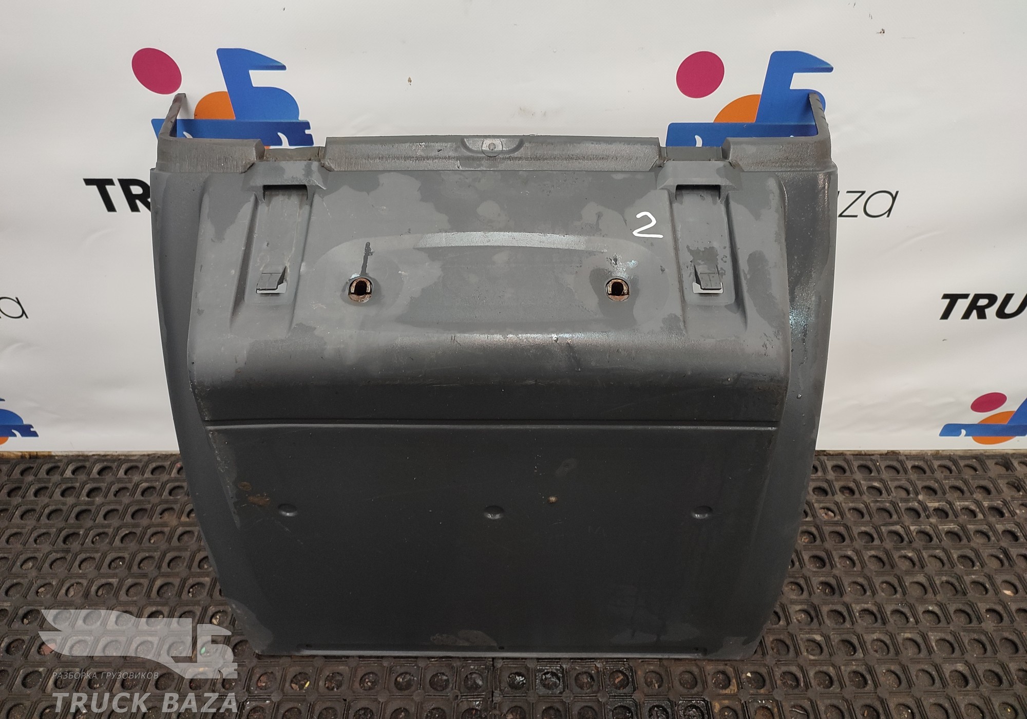 81664106599 Крыло заднее передняя часть