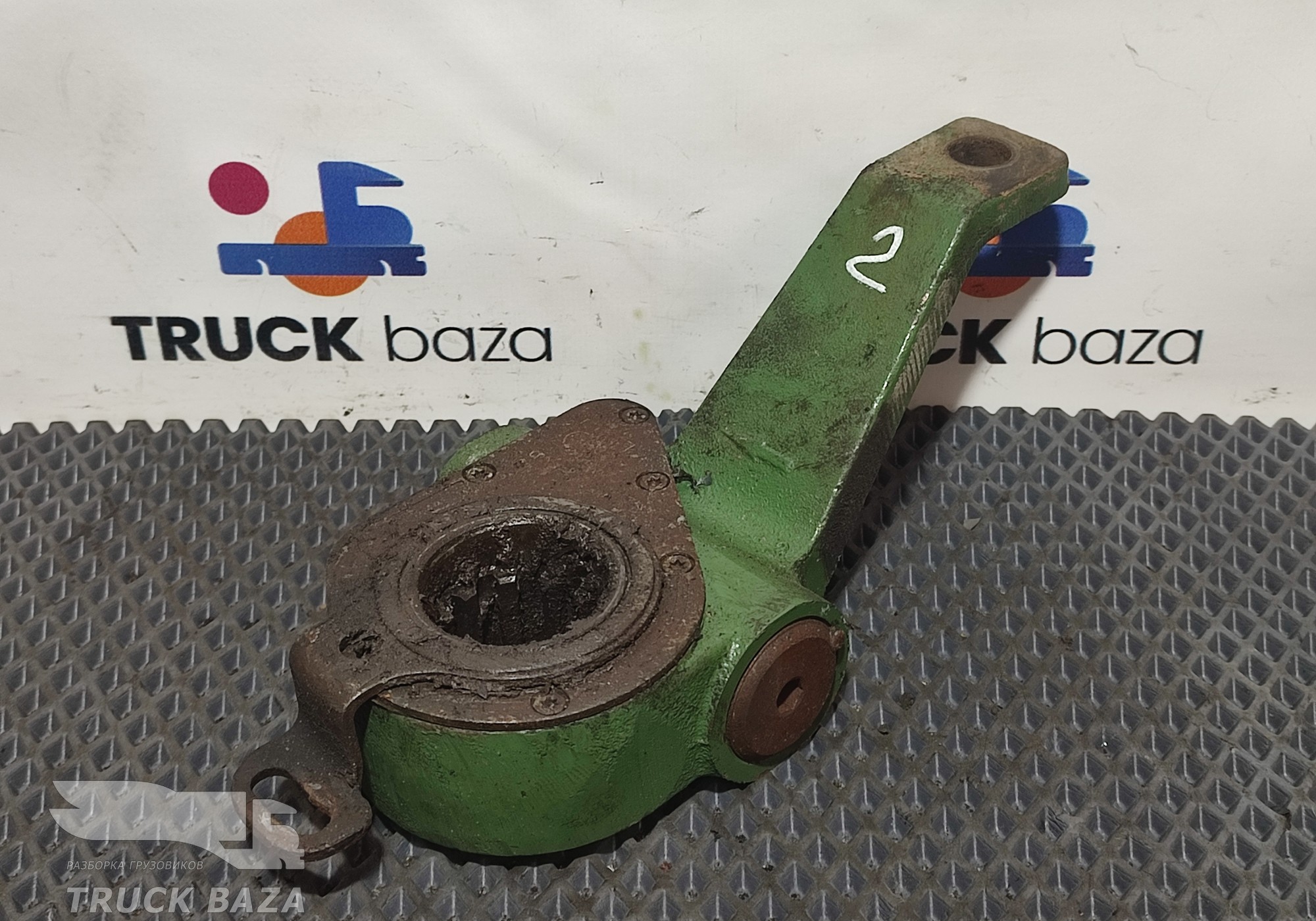 1358634 Трещетка тормозная правая