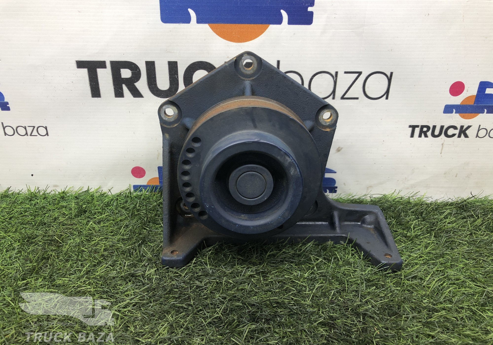 910101307010 Насос водяной (помпа) для КАМАЗ 54901