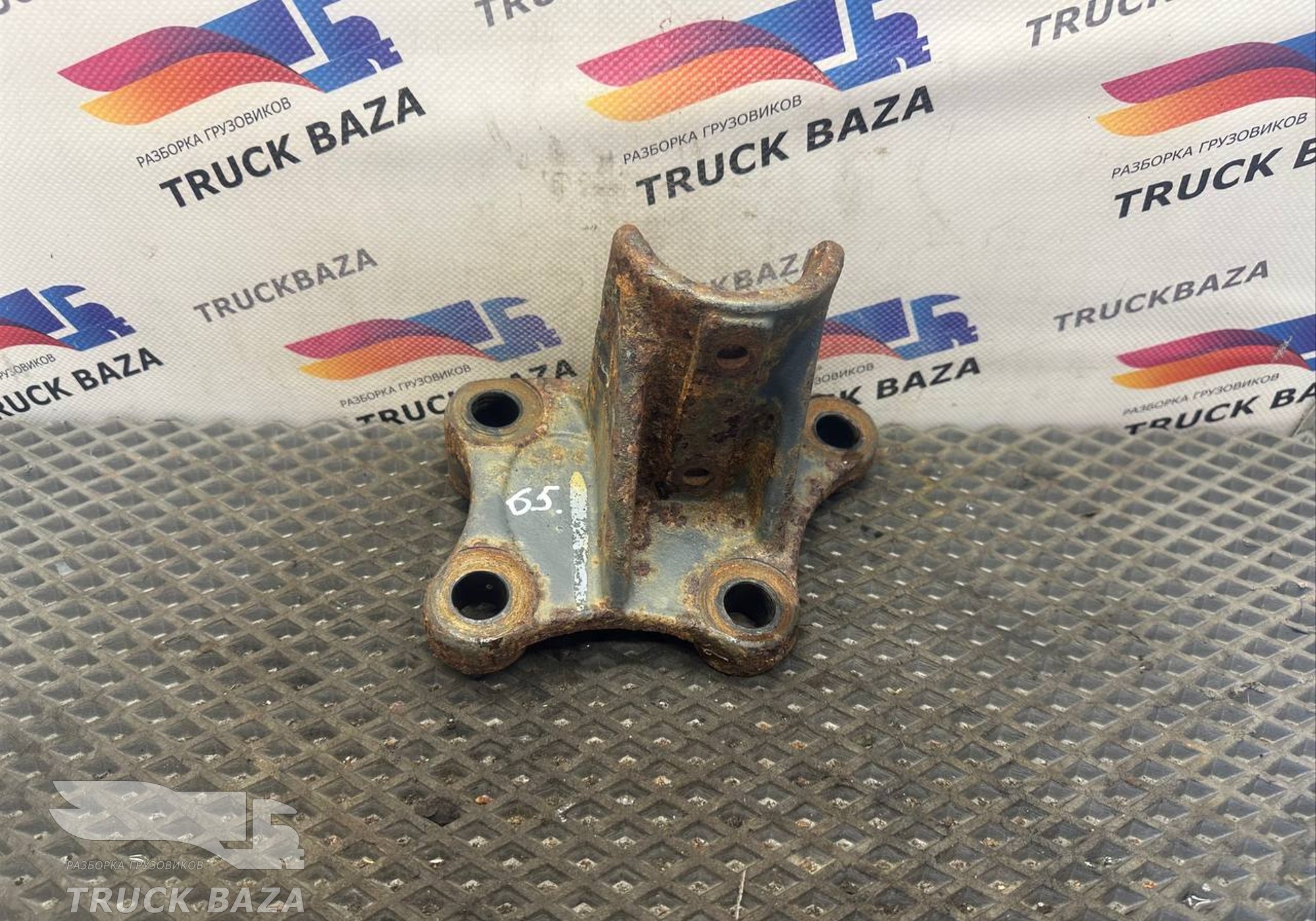 9415221992 Кронштейн крыла для Mercedes-Benz Axor