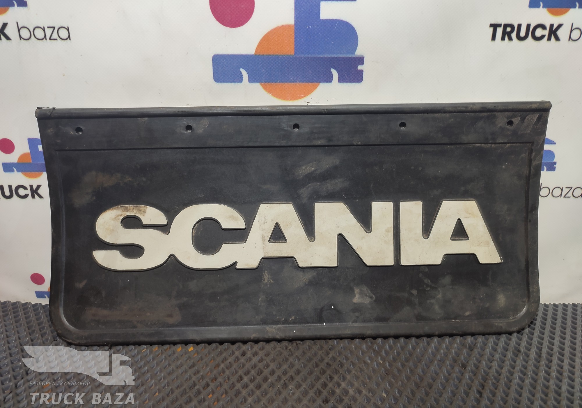 Брызговик заднего крыла