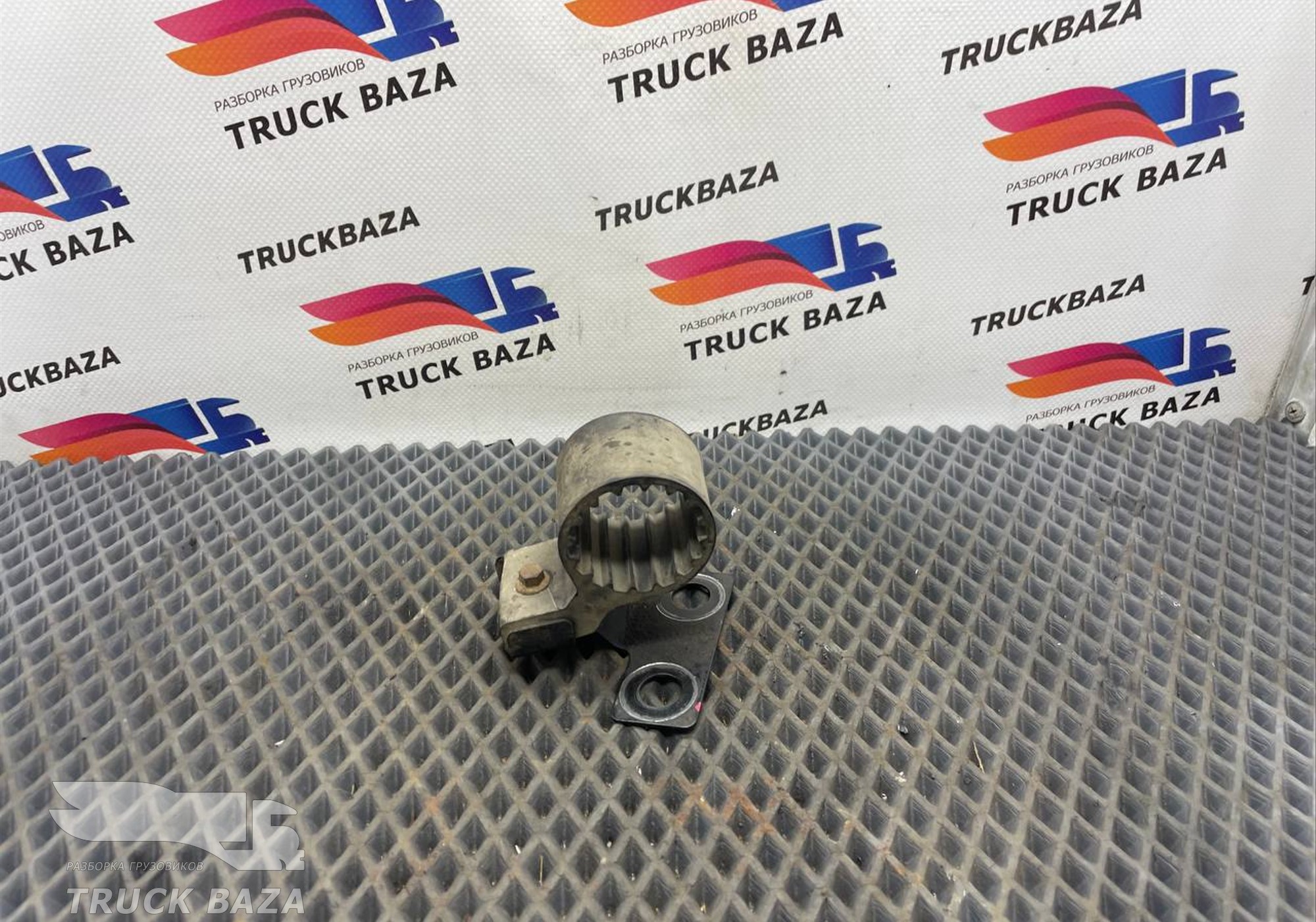 GC469K337GA Кронштейн проводки для Ford F-MAX (с 2018)