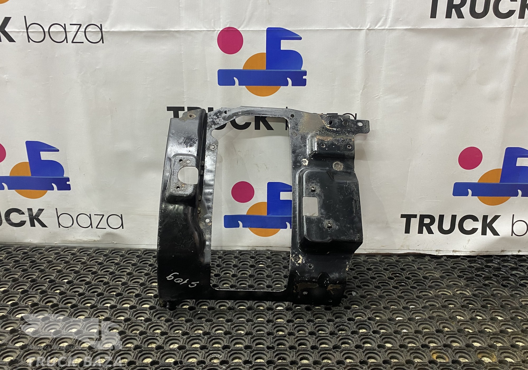 1853355 Кронштейн фары правой