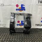 1853355 Кронштейн фары правой для Shacman