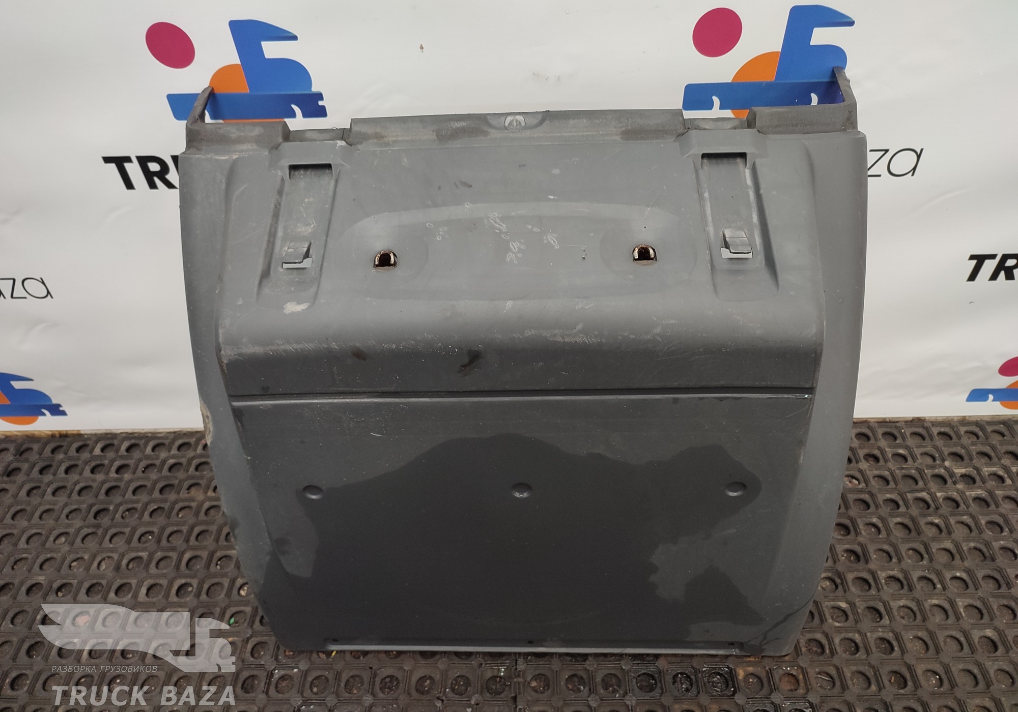 81664106599 Крыло заднее передняя часть