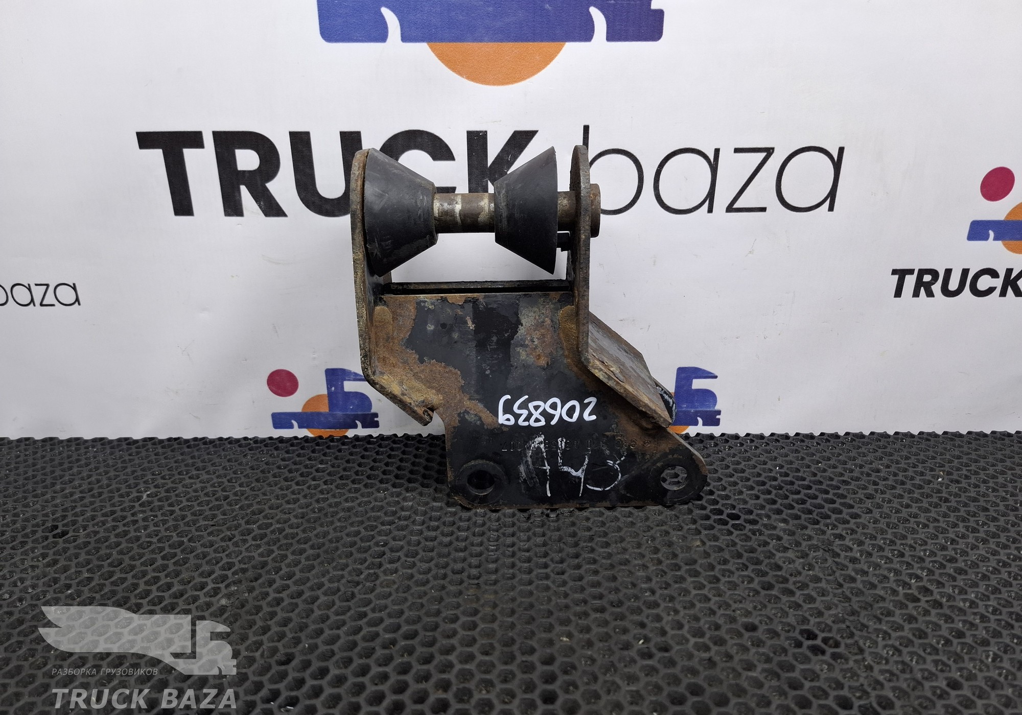 A9303100358 Ответная часть замка кабины для Mercedes-Benz Axor III (с 2010)