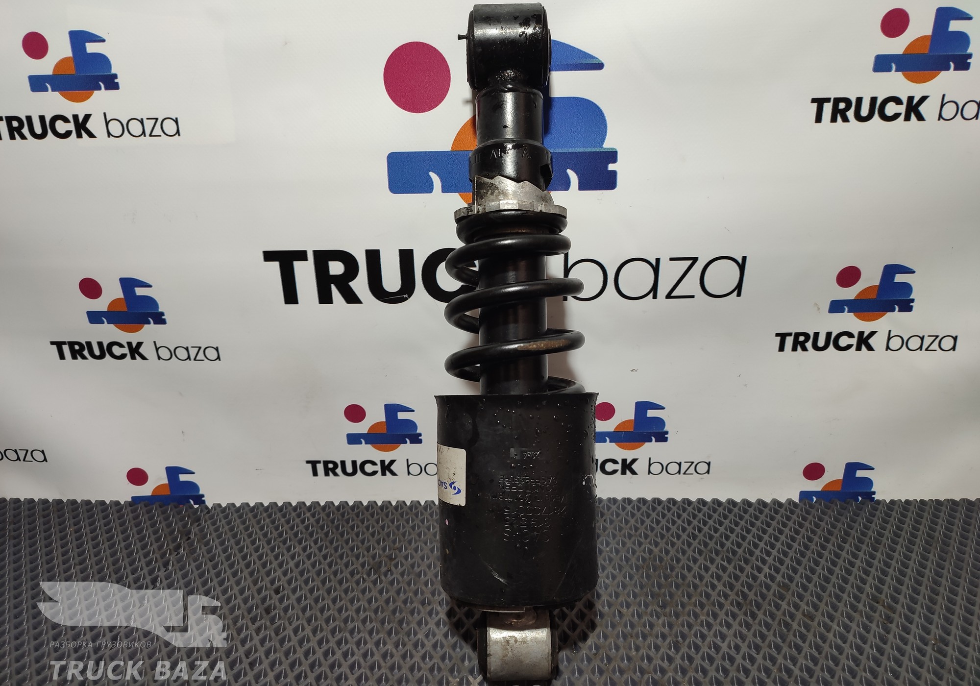 81417226088 Амортизатор кабины задний