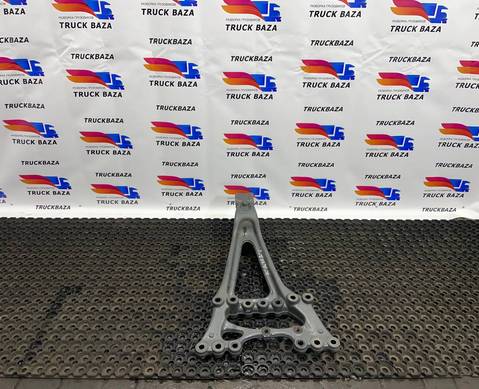 A9603257814 Кронштейн реактивной тяги правый для КАМАЗ 54901