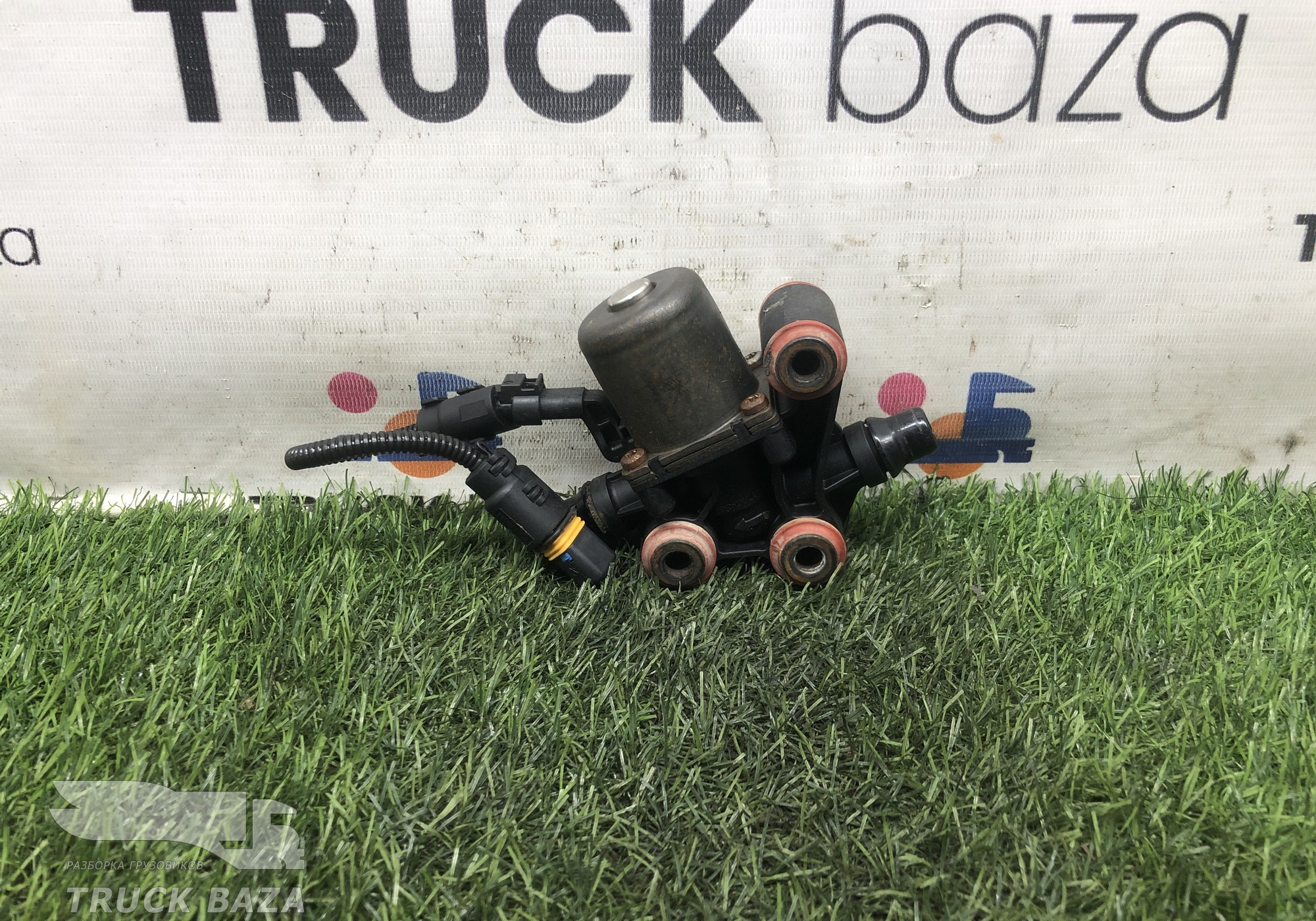 81154076000 Насос системы AdBlue