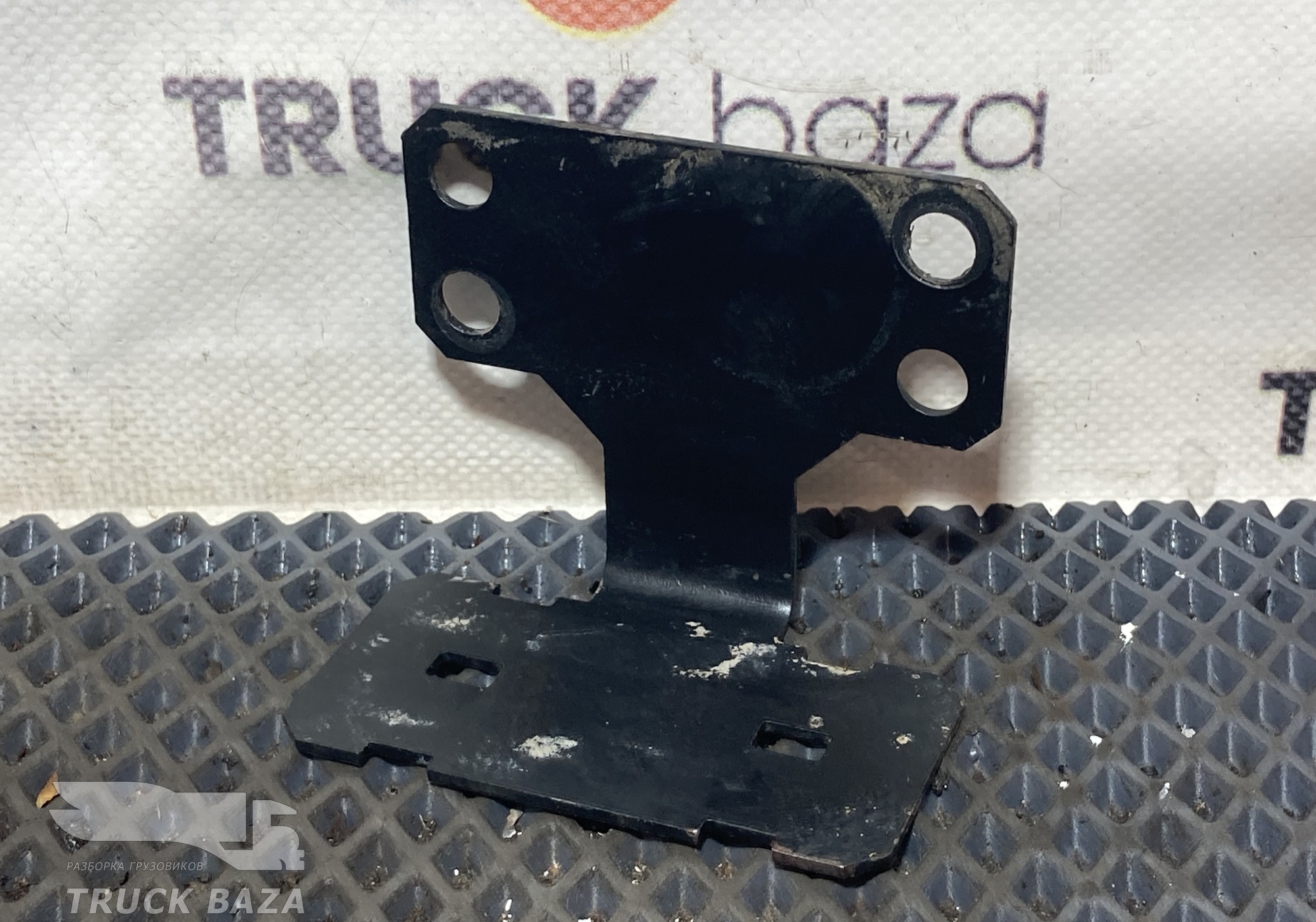 Кронштейн для КАМАЗ 54901