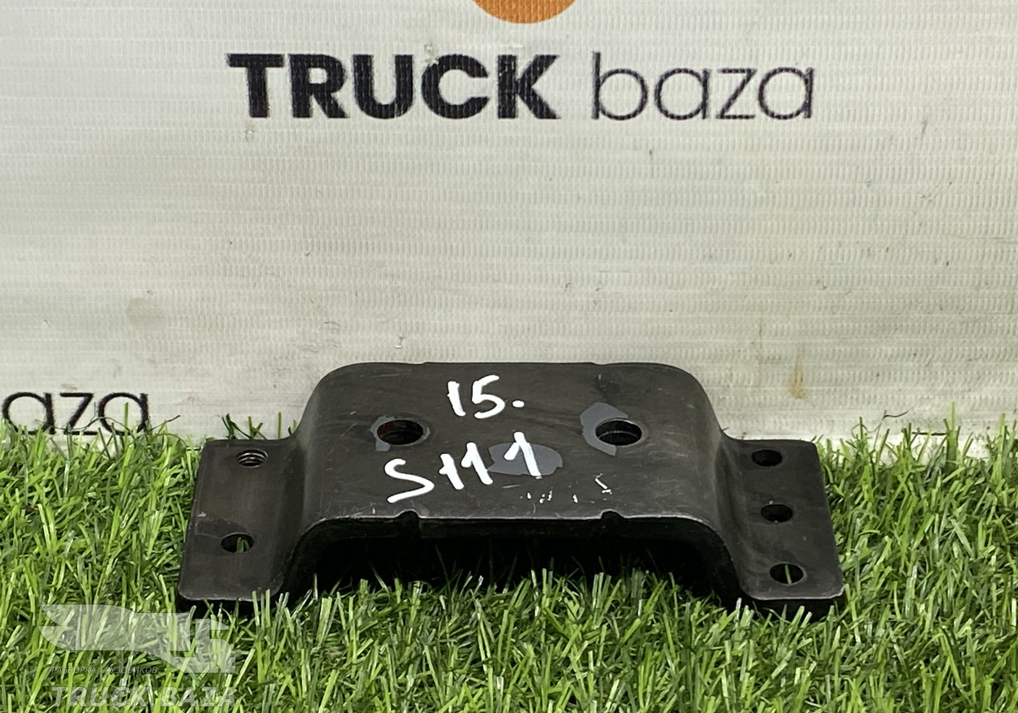 2354593 Кронштейн трубопровода