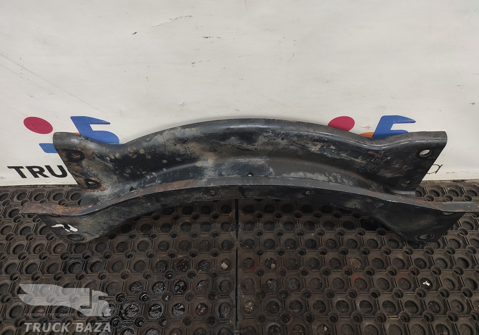 81412800055 Траверса рамы для Разные Грузовики