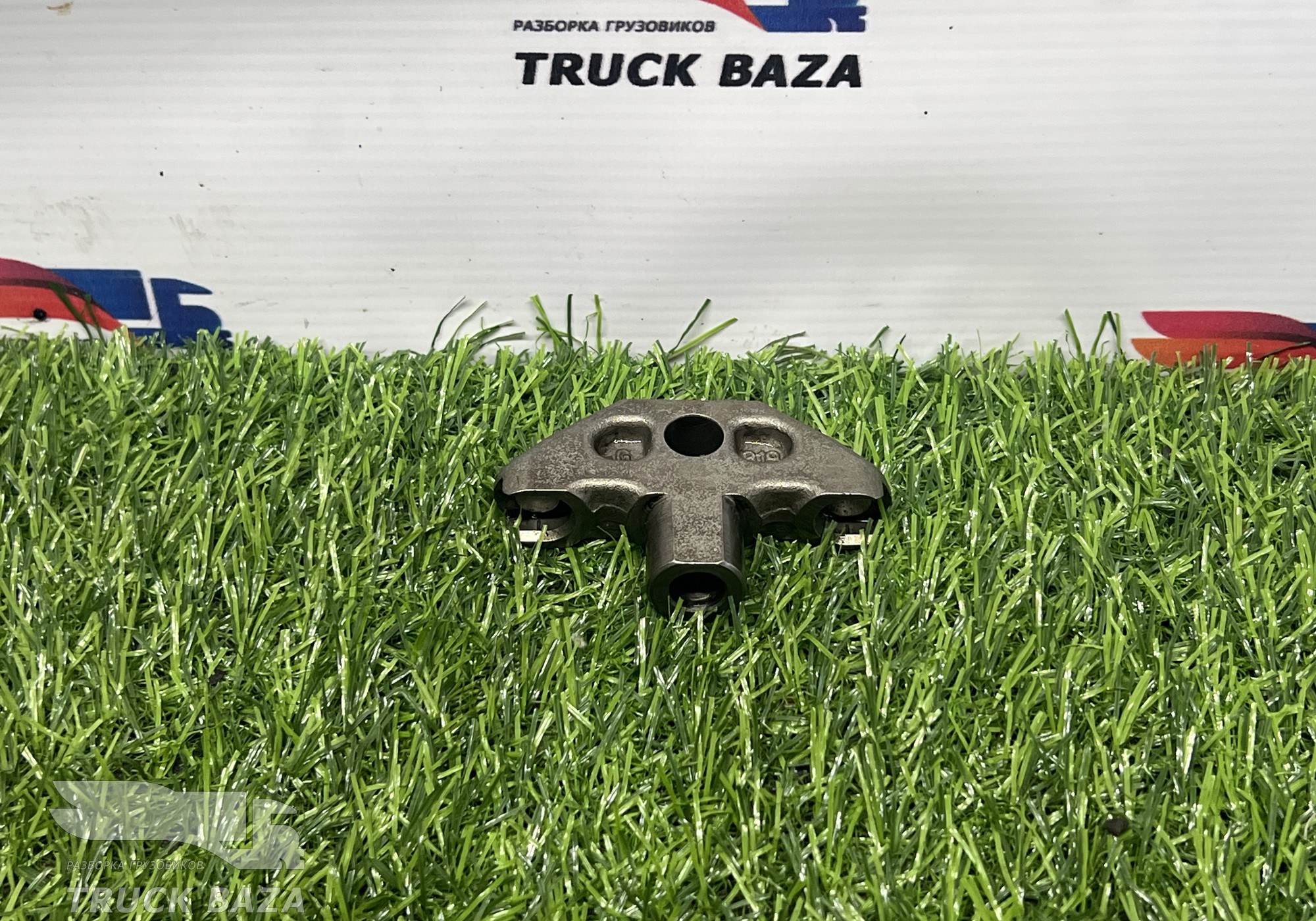 1675249 Коромысло