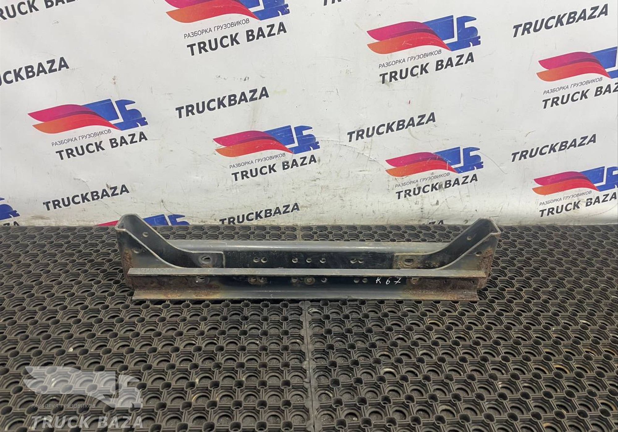 5010348978 Кронштейн задних амортизаторов для Renault Magnum III E-tech (с 2001 по 2005)