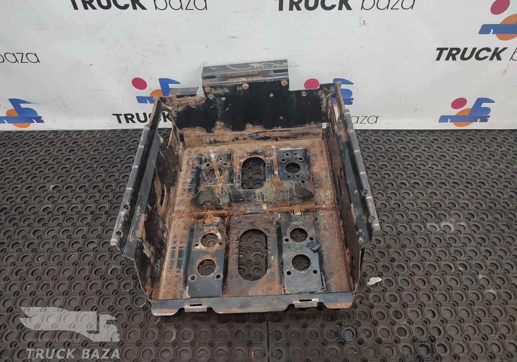 1811967 Ящик АКБ для Daf XF105 (с 2005)