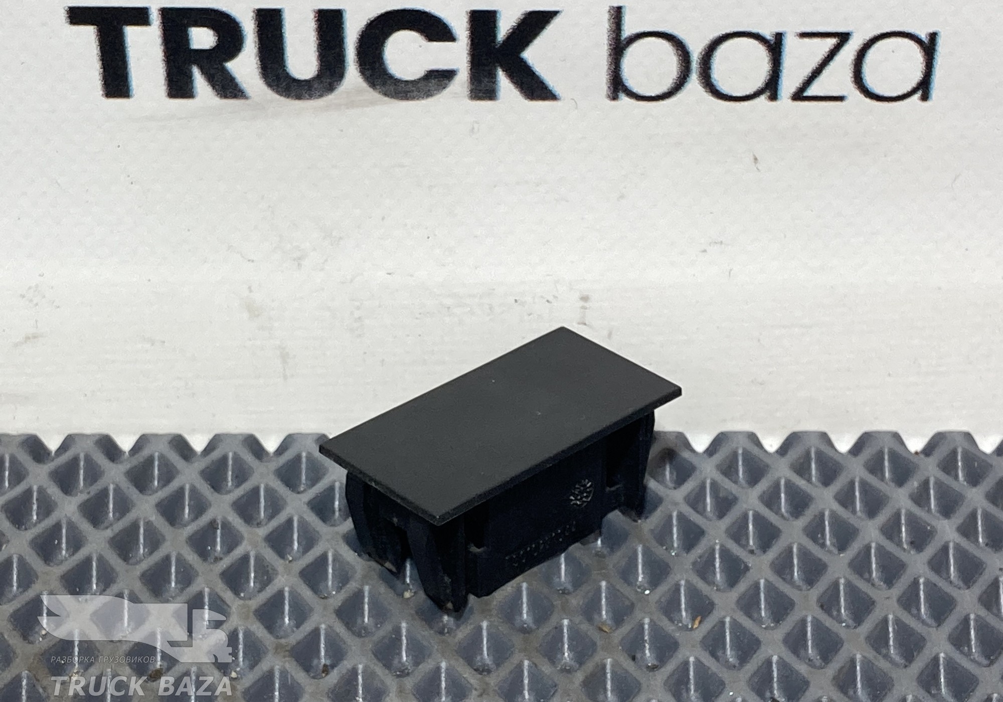 5010271044 Заглушка кнопки для Renault Premium I (с 1996 по 2004)