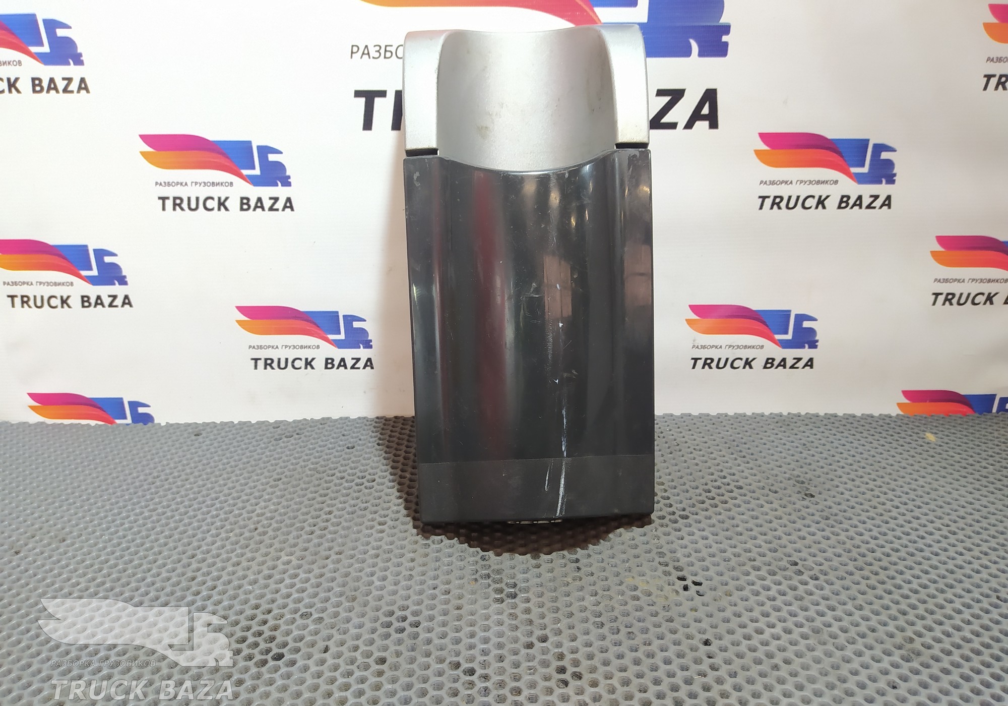 1659129 Подстаканник