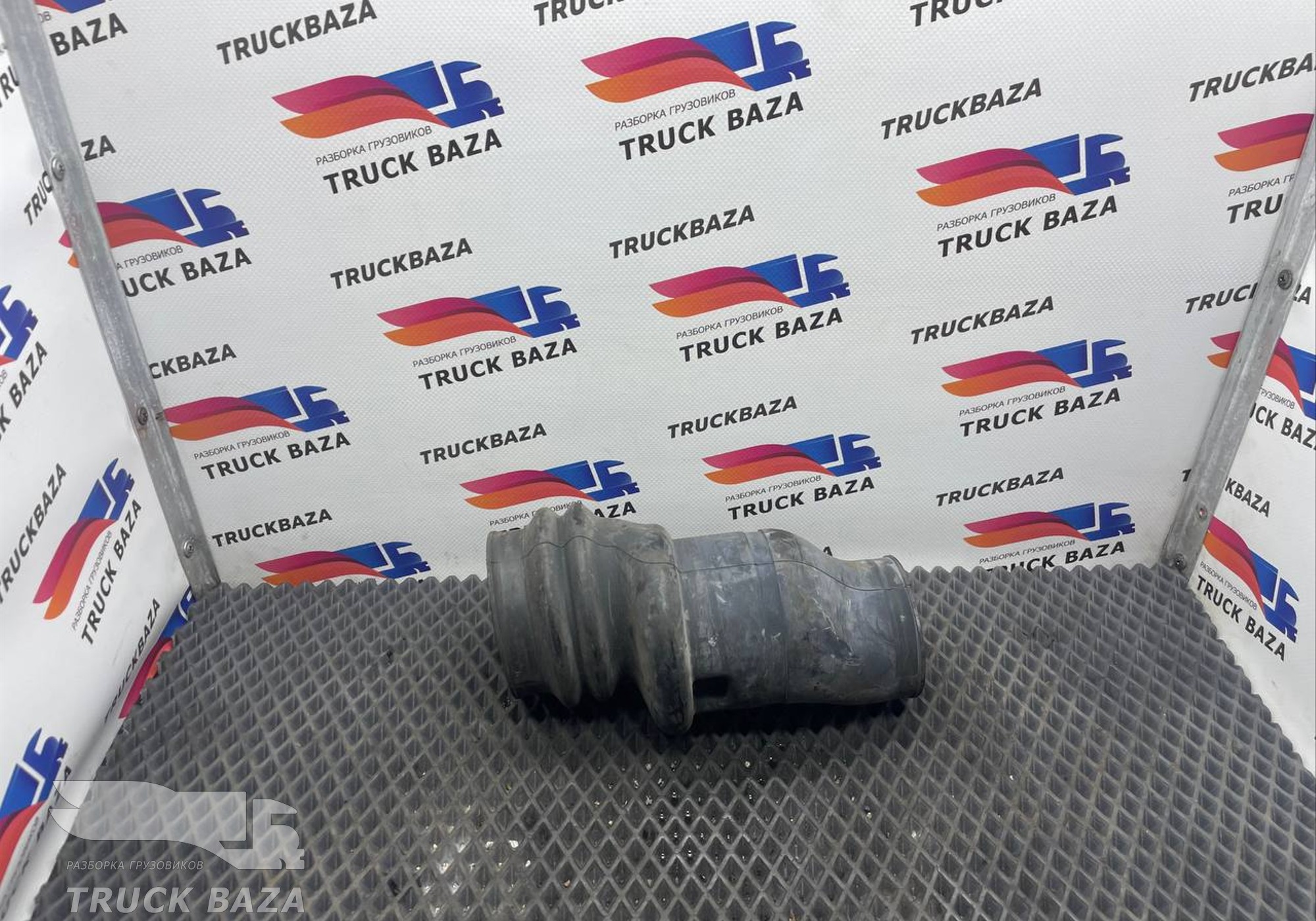 9021414A Патрубок отопителя для Renault T (с 2013)