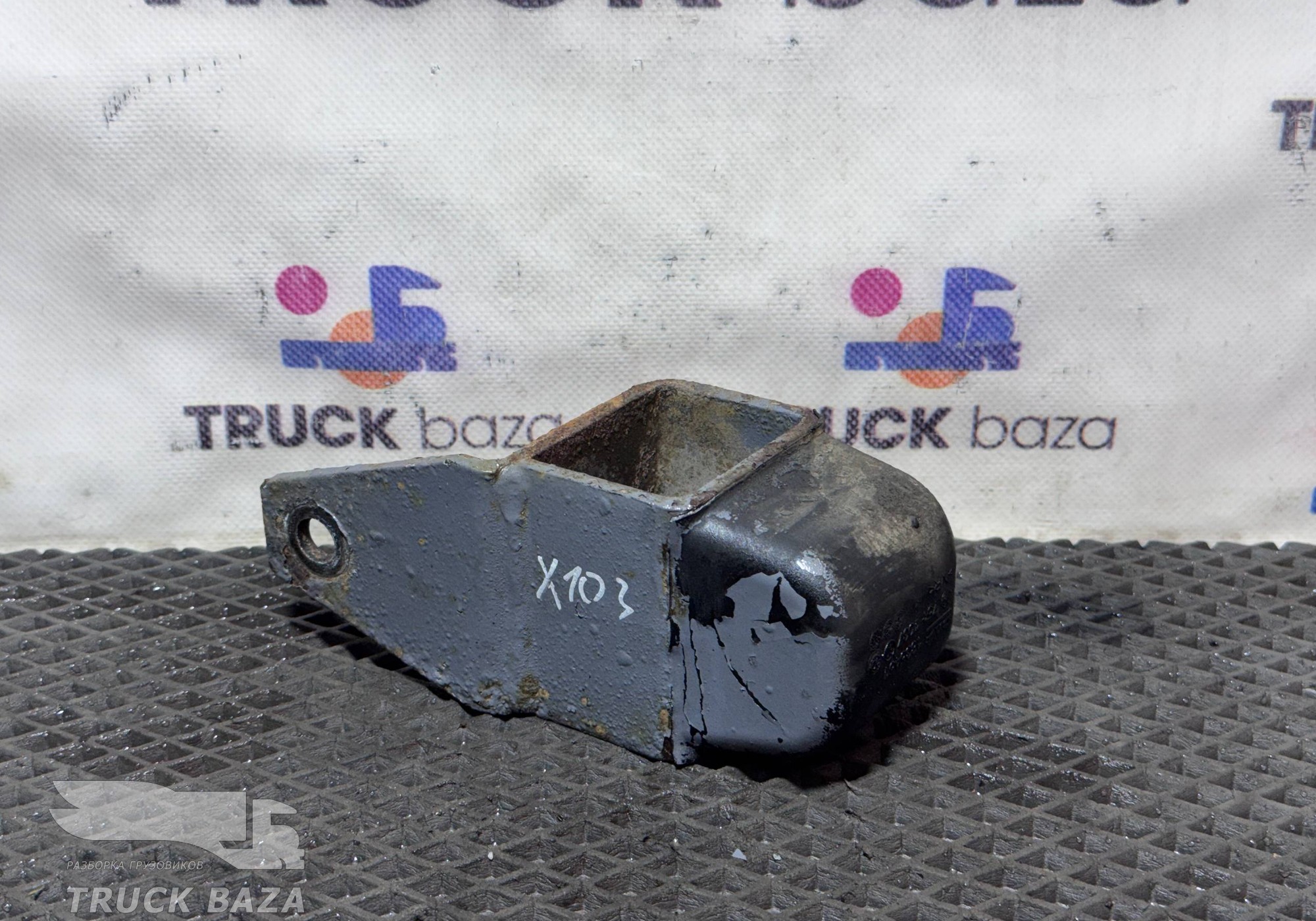 1835451 Отбойник рессоры передней