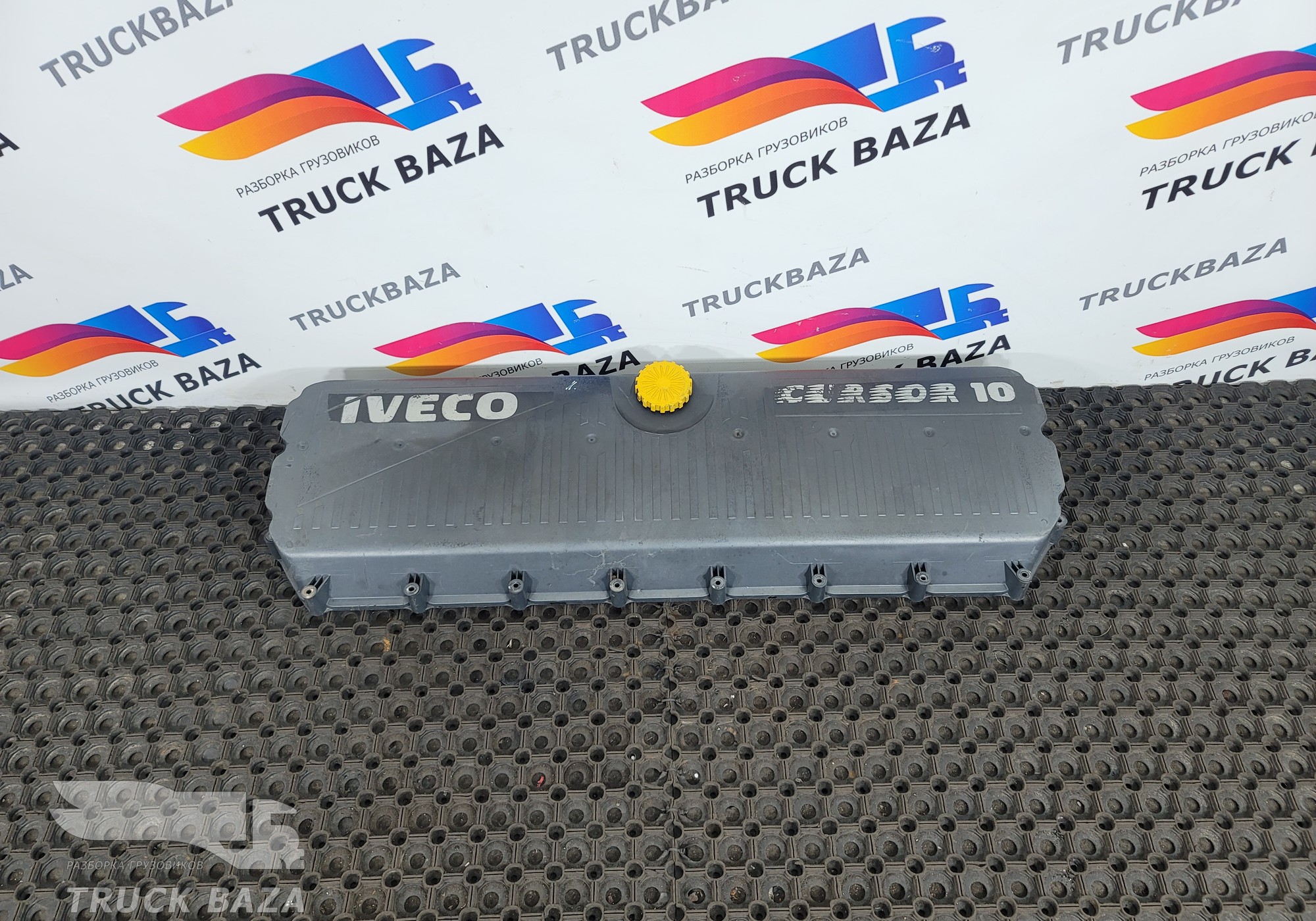 500323058 Крышка ГБЦ клапанная для Iveco Stralis I (с 2002)