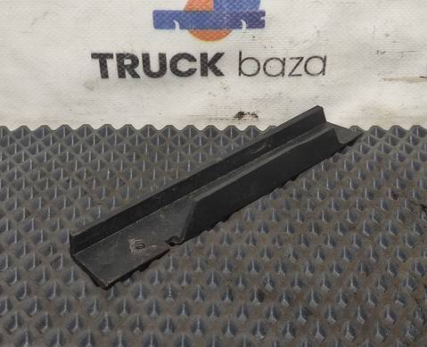 810W629300161 Рамка защитная направляющей левой занавески для Sinotruk Sitrak C7H