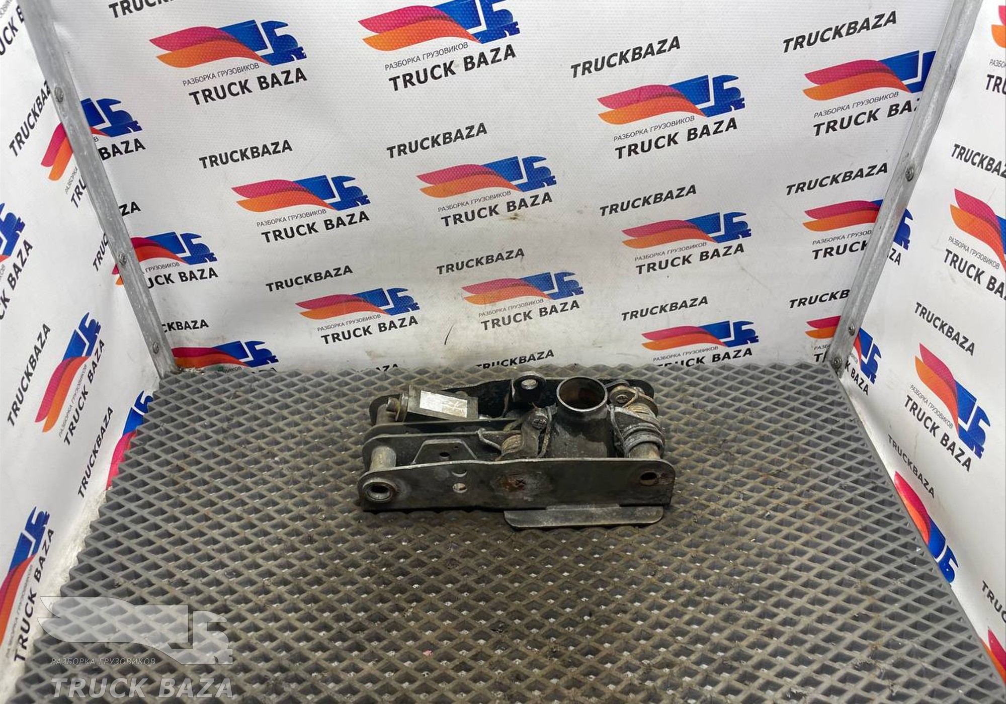 5010066462 Замок кабины