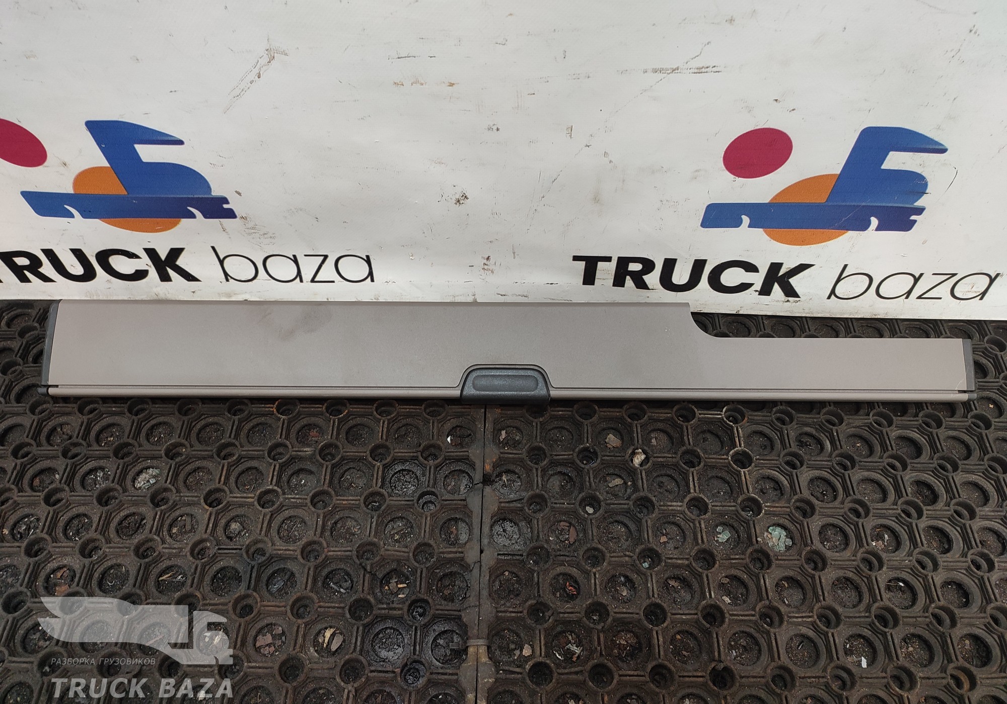 2103813 Солнцезащитная шторка для Daf XF105 (с 2005)