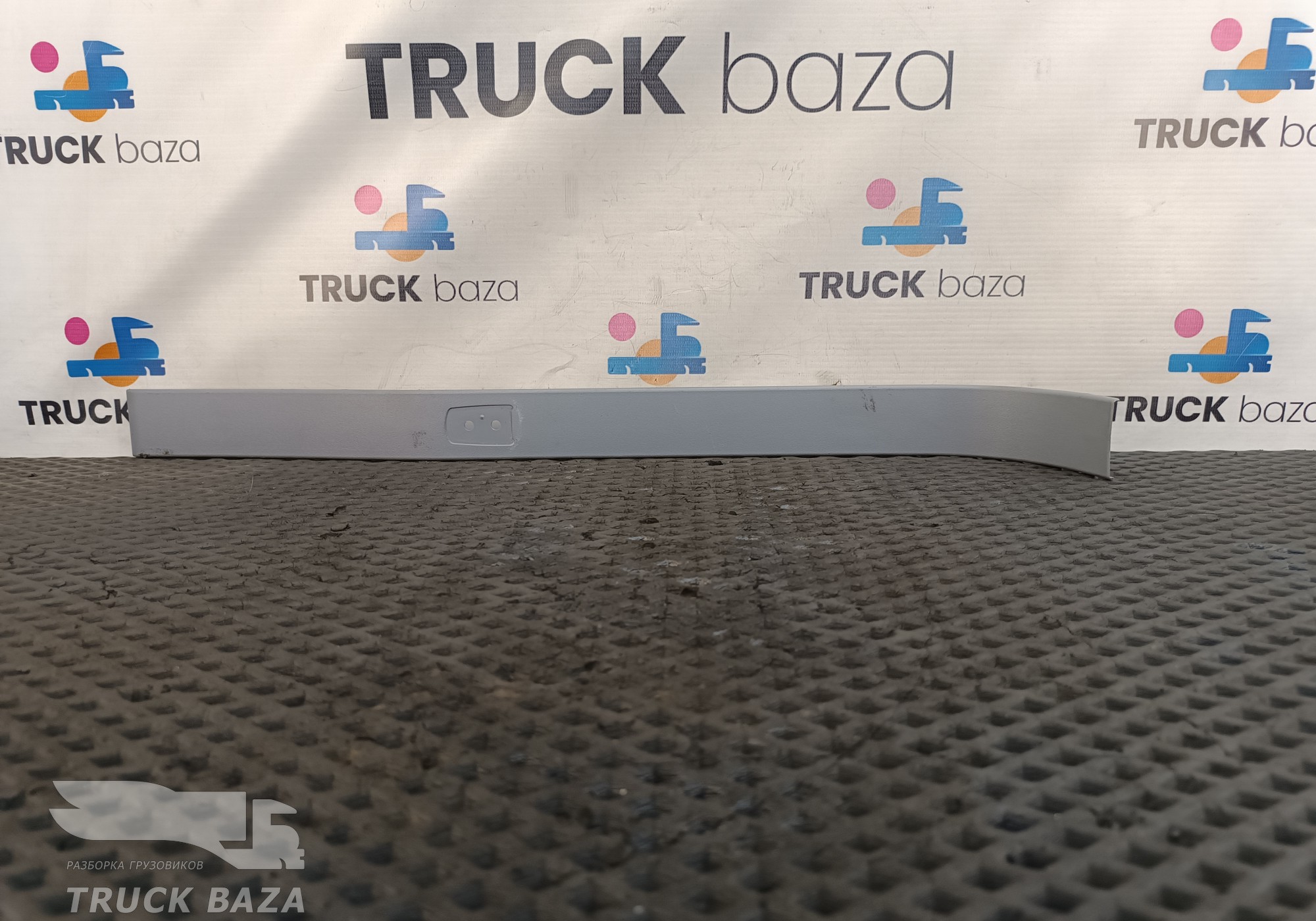 9736950530 Накладка декоративная для Mercedes-Benz