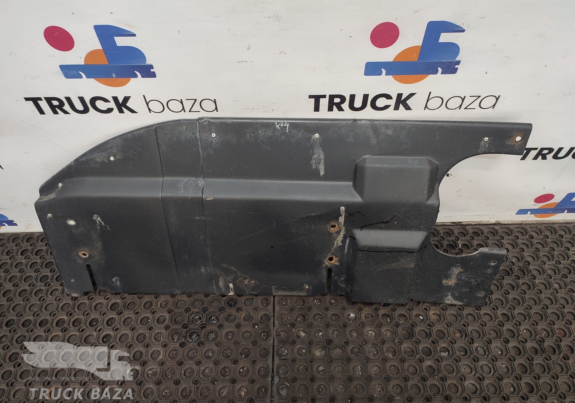 54905614217 Шумоизоляция двигателя левая для КАМАЗ 5490 (с 2013)