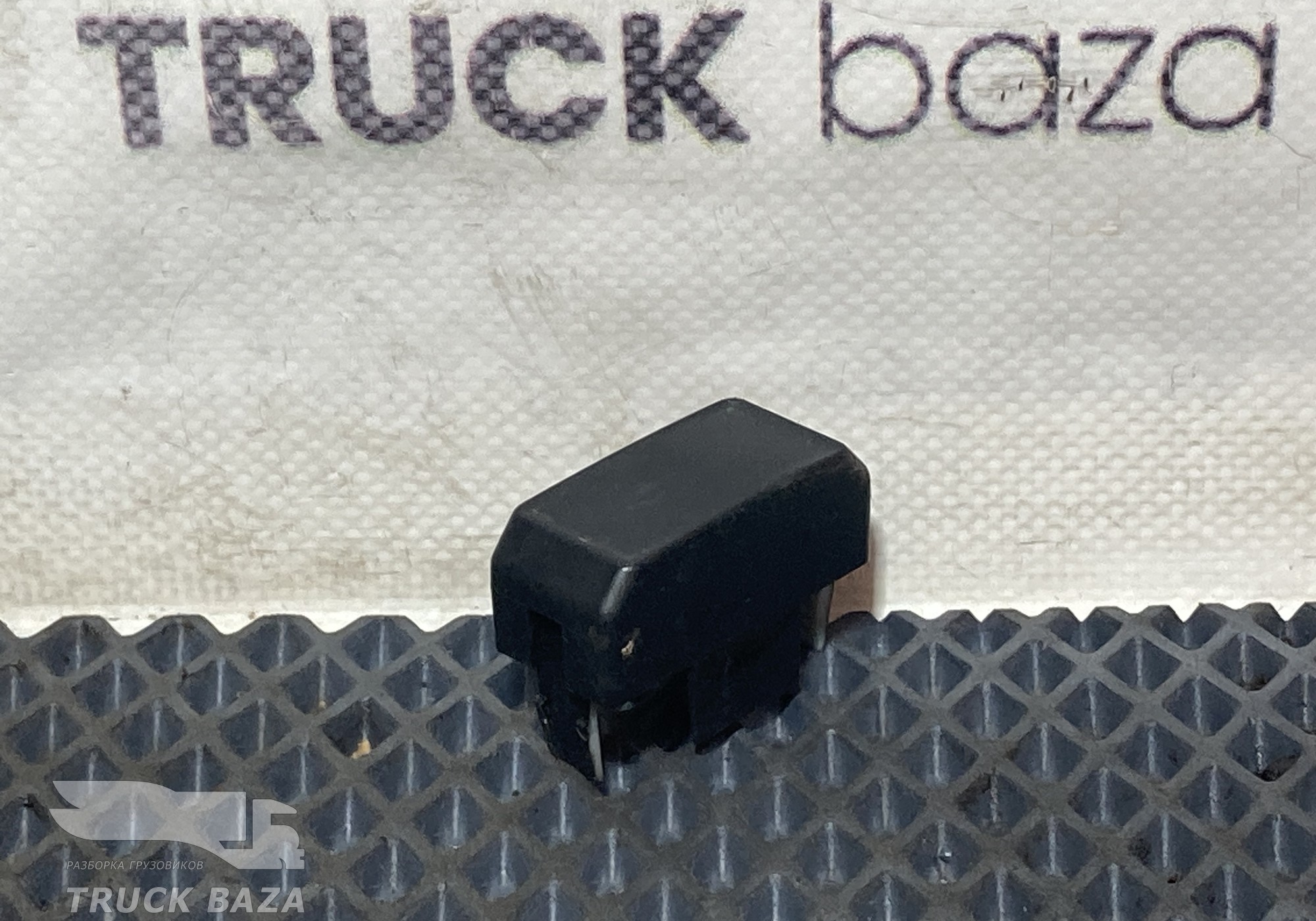 Заглушка кнопки для КАМАЗ 54901