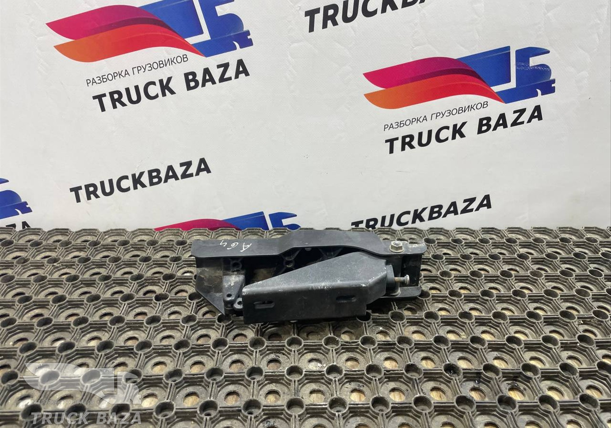 A9607905269 Петля крепления спойлера для Mercedes-Benz Actros New Actros MP4 (с 2011)