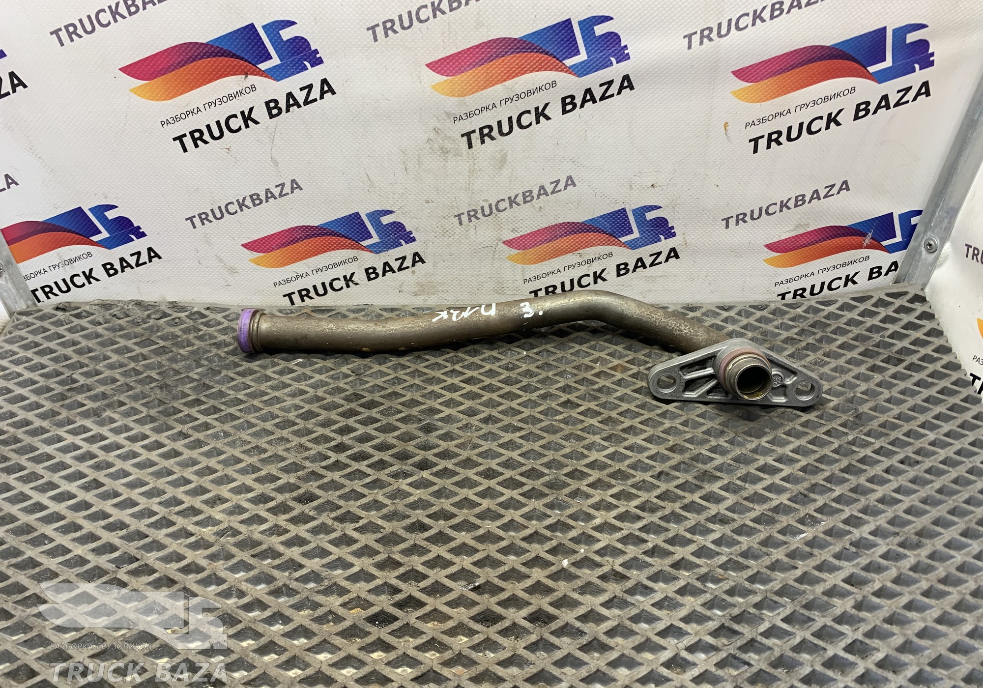 21599113 Трубка масляная для Volvo FM