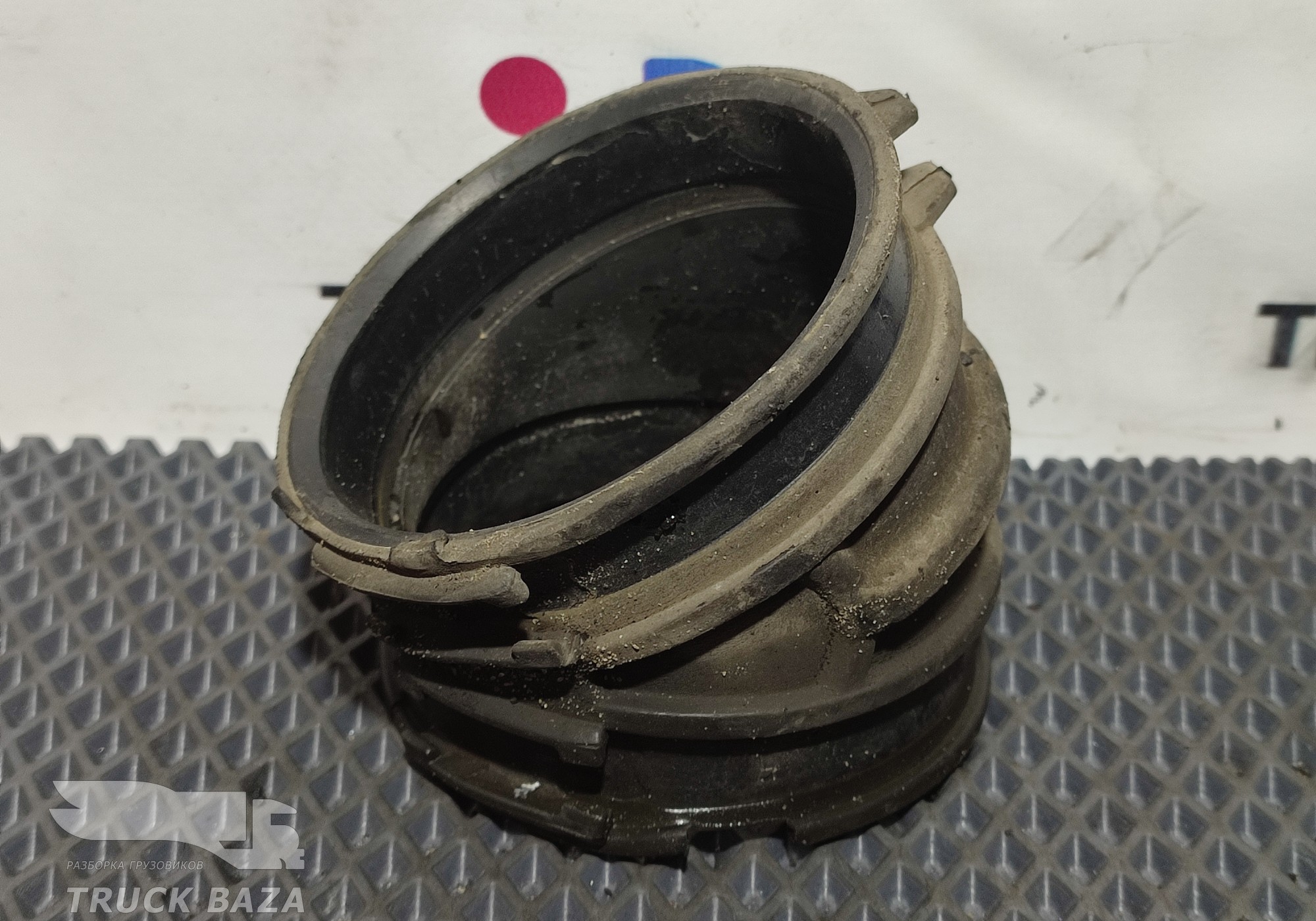 2472440 Патрубок воздушного фильтра для Scania 6-series R (с 2016)