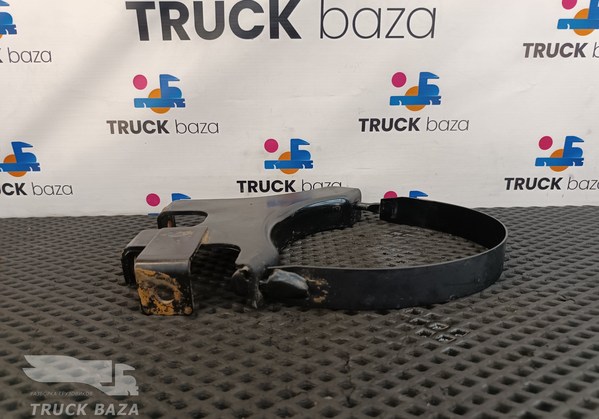 DC462320AC Кронштейн ресивера для Ford F-MAX (с 2018)