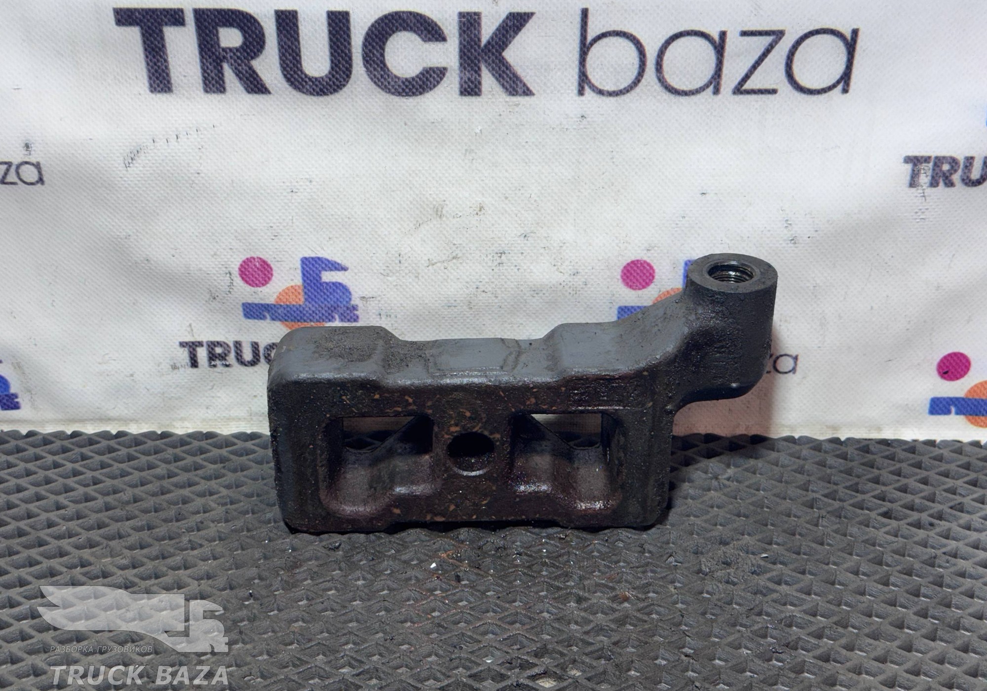 9603221528 Кронштейн переднего амортизатора левый для Mercedes-Benz Actros New Actros MP4 (с 2011)