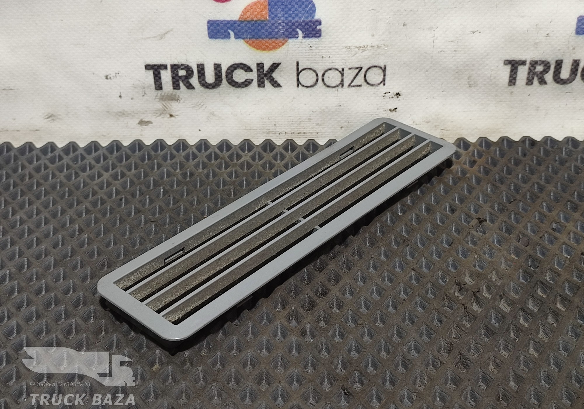 9418360118 Дефлектор воздушный для Mercedes-Benz Axor III (с 2010)