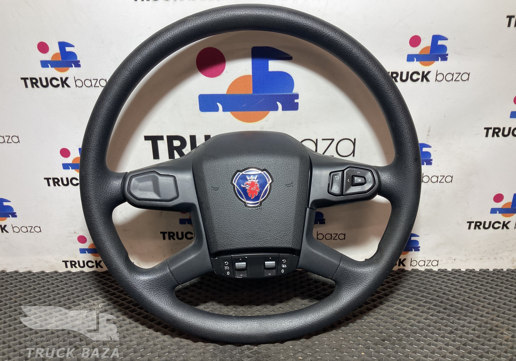 2084475 Руль