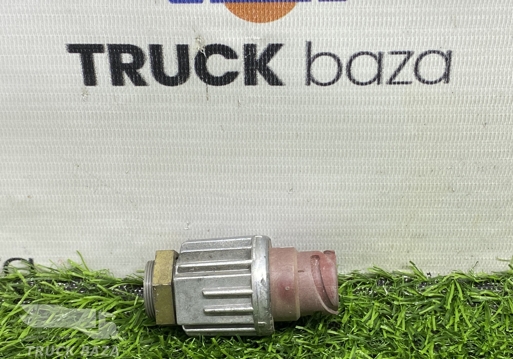 81255200135 Датчик давления воздуха