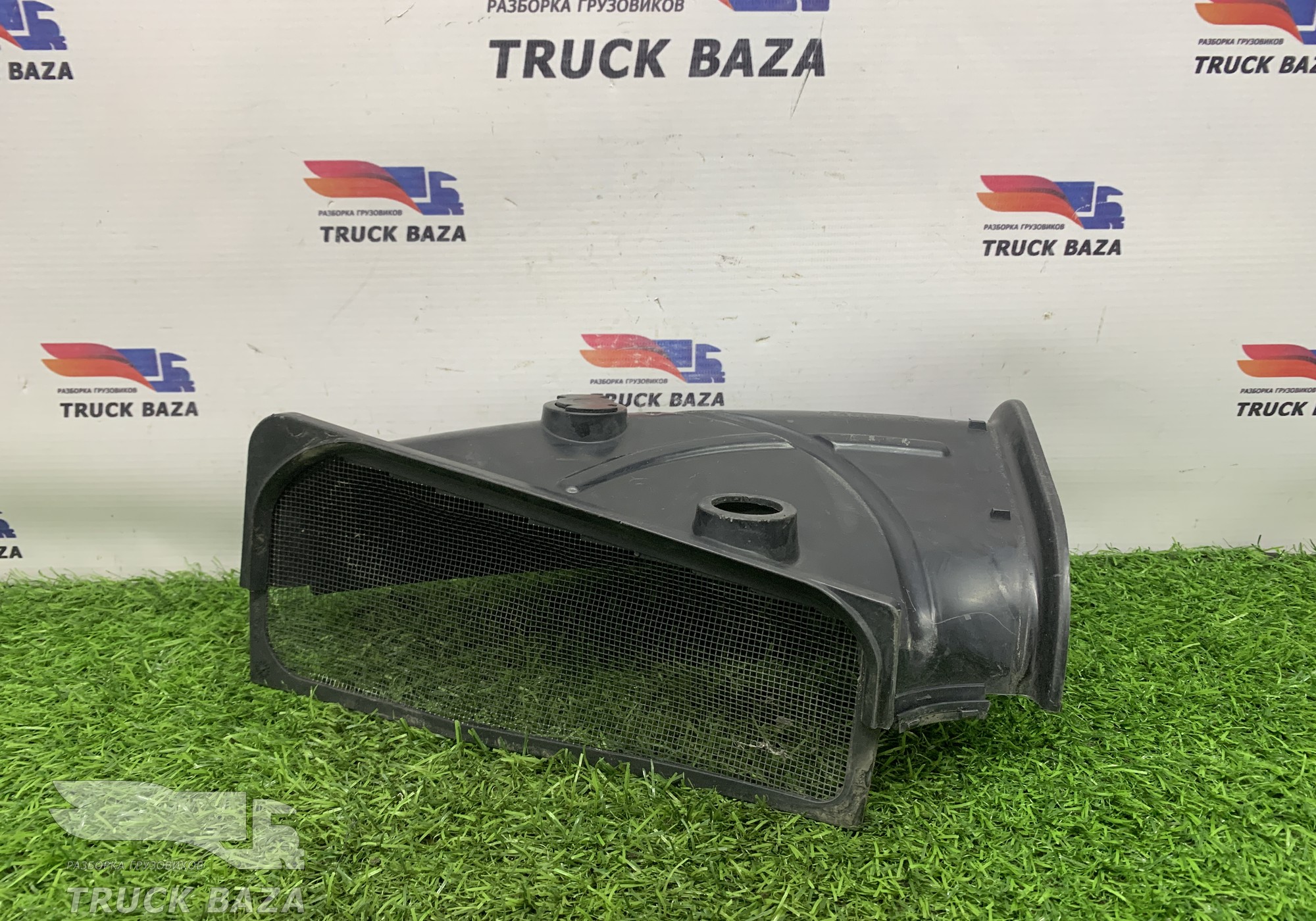 2130111 Воздухозаборник верхний
