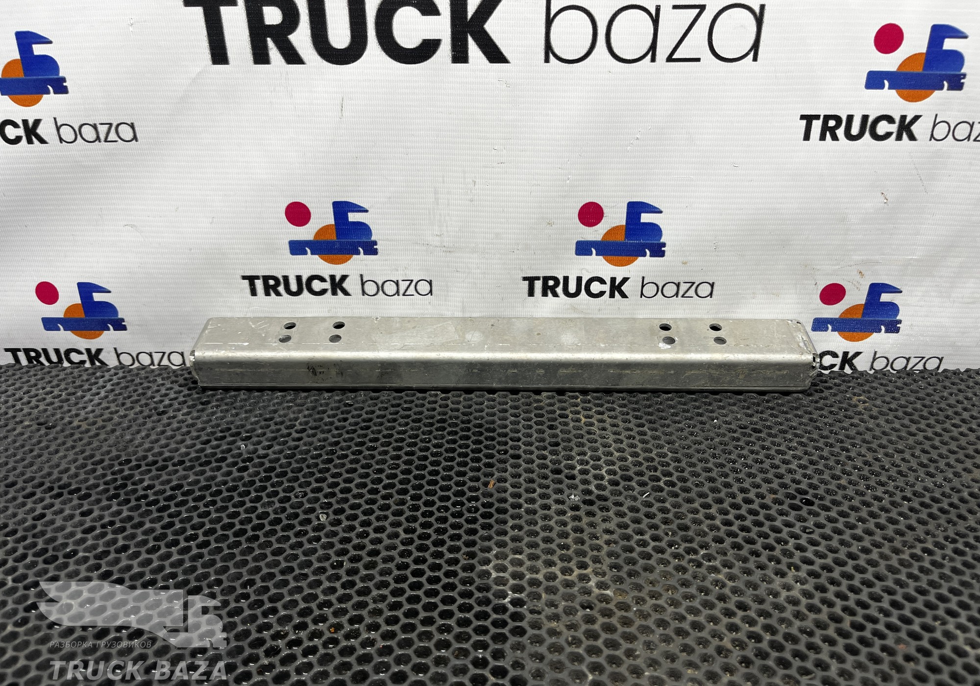 712W429020016 Кронштейн трапа за кабиной для Sinotruk Sitrak C7H