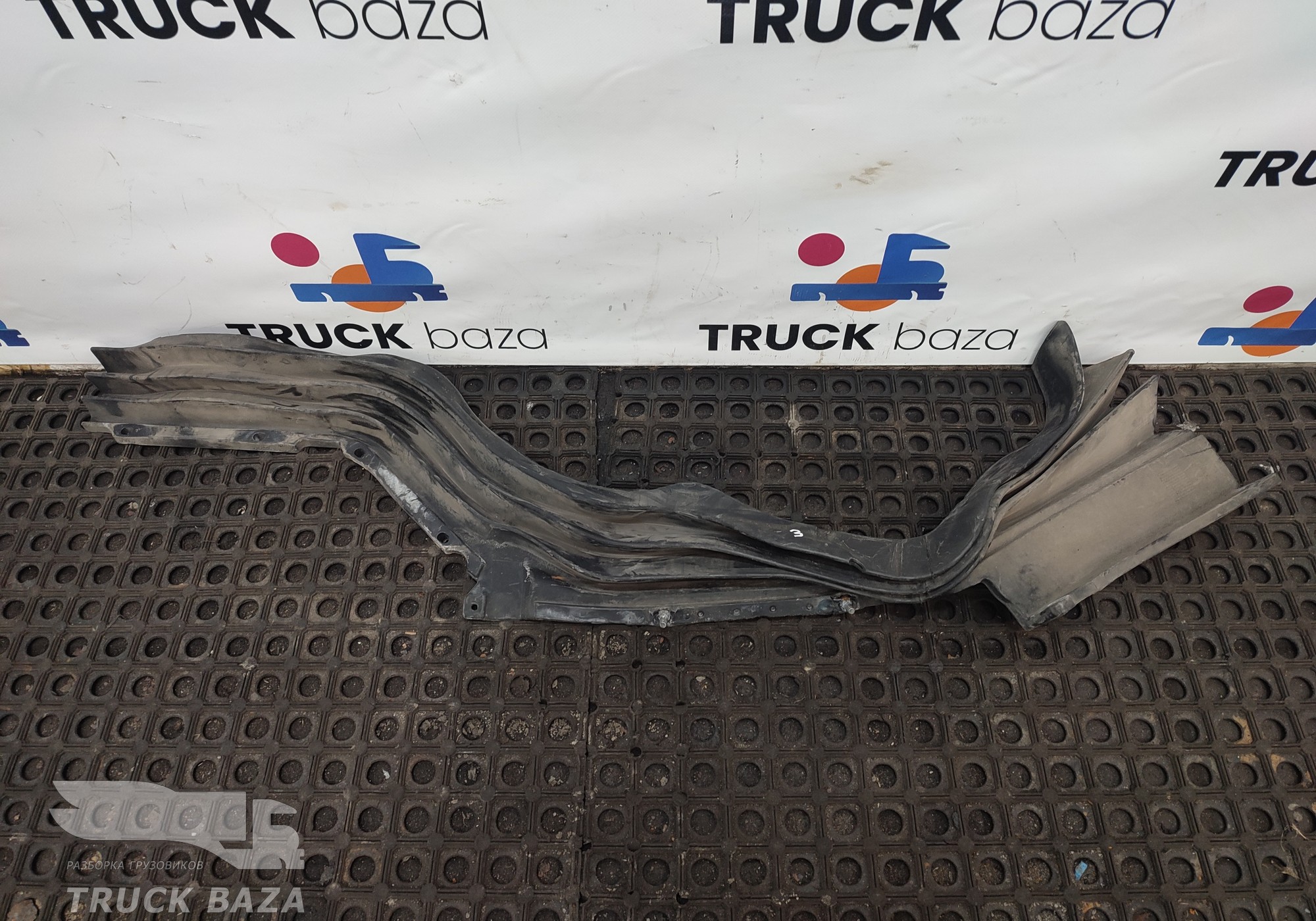 1426060 Шумоизоляция подножки правой