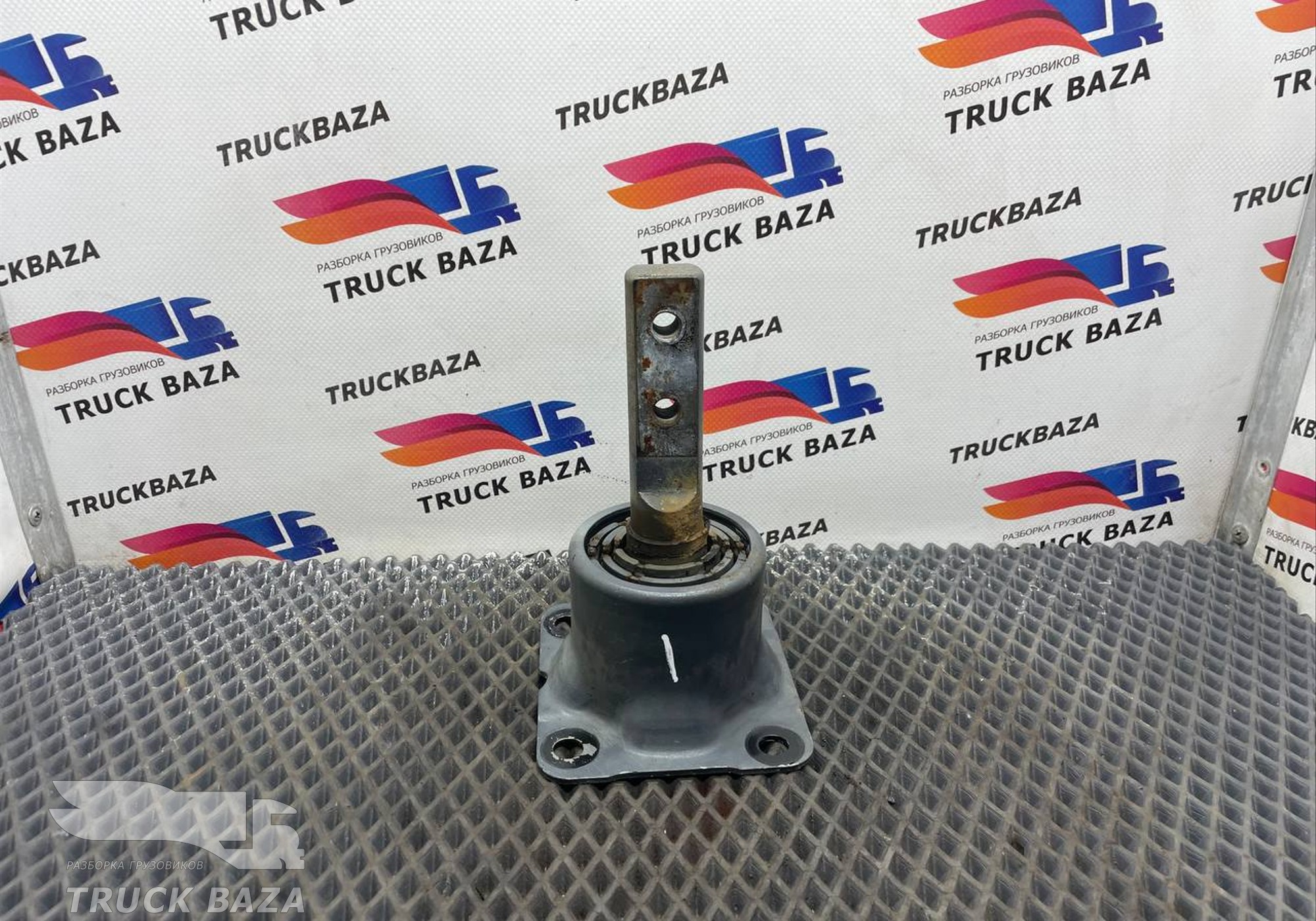 1850032 Кронштейн ящика АКБ для Daf XF106 (с 2012)