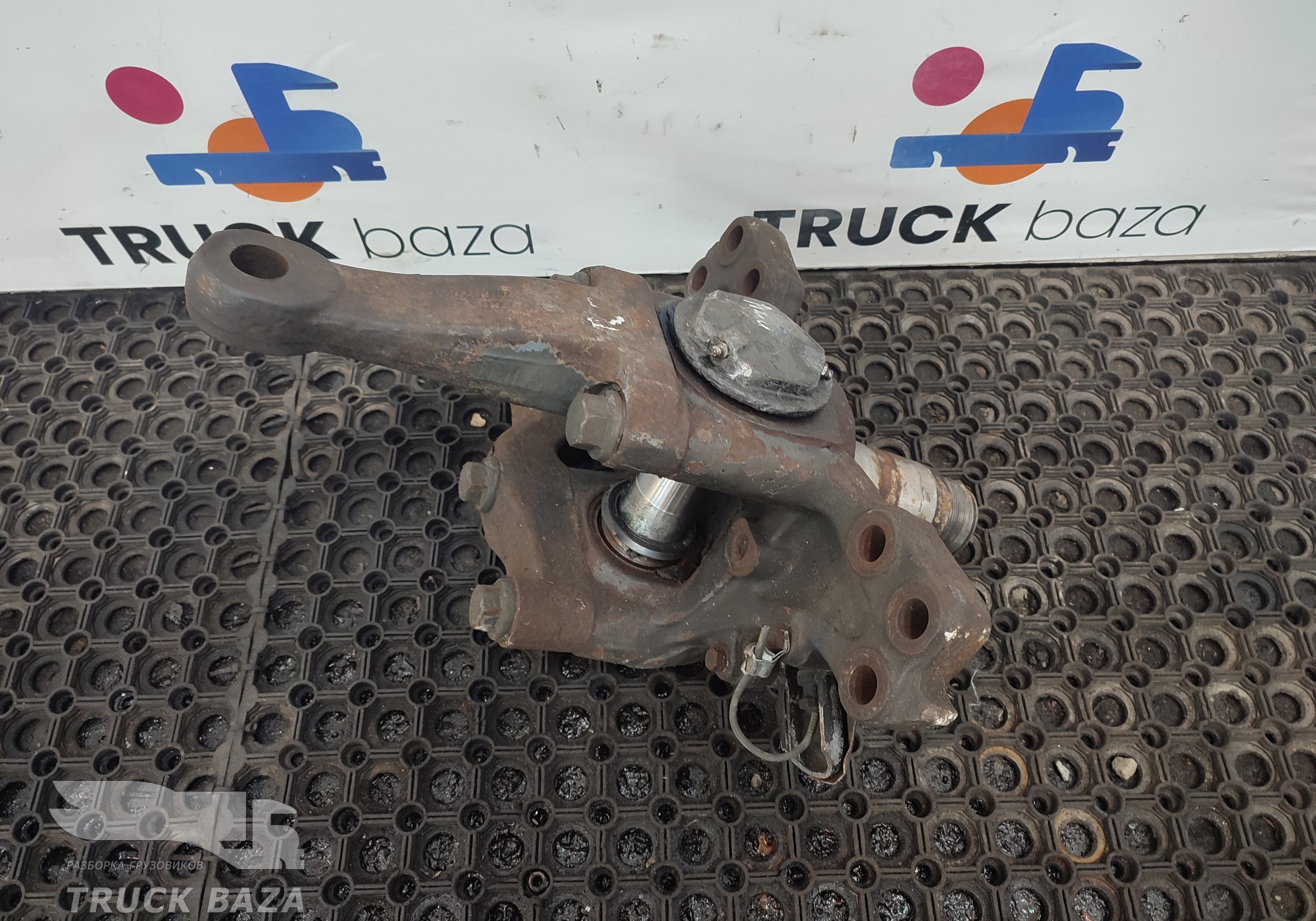 7420556298 Кулак поворотный